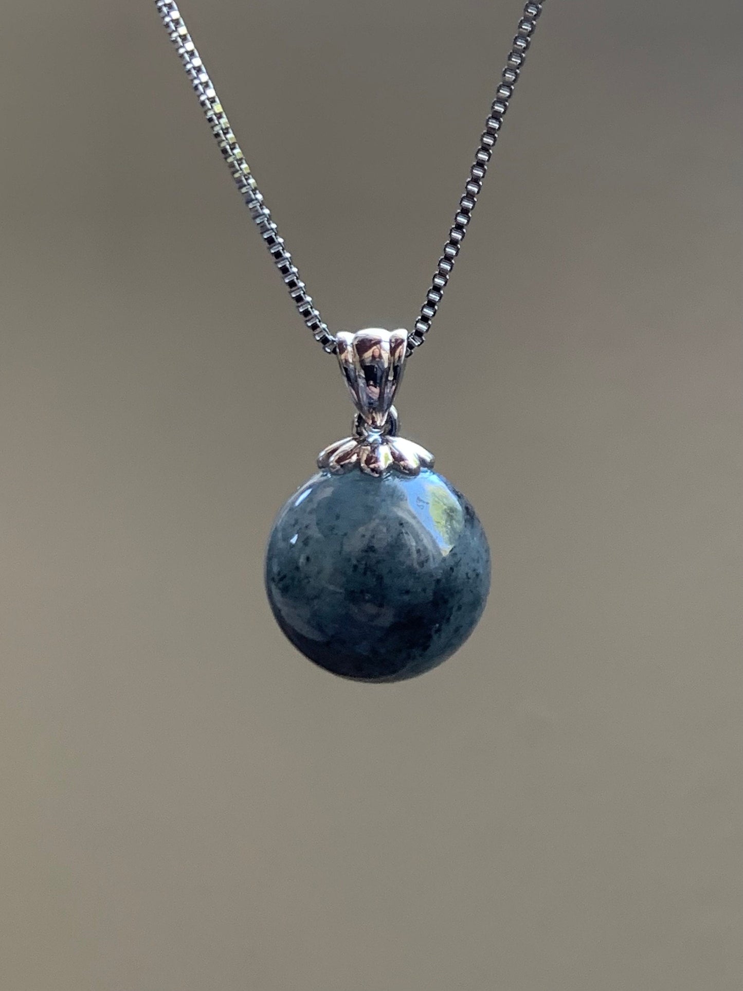 Certified Natural Burmese Grade A Icy Translucent Gelatinous Dark Wuji Jadeite Sphere Bead Pendant 18K White Gold Bail 天然缅甸冰胶翡翠单珠镶嵌吊坠 7048