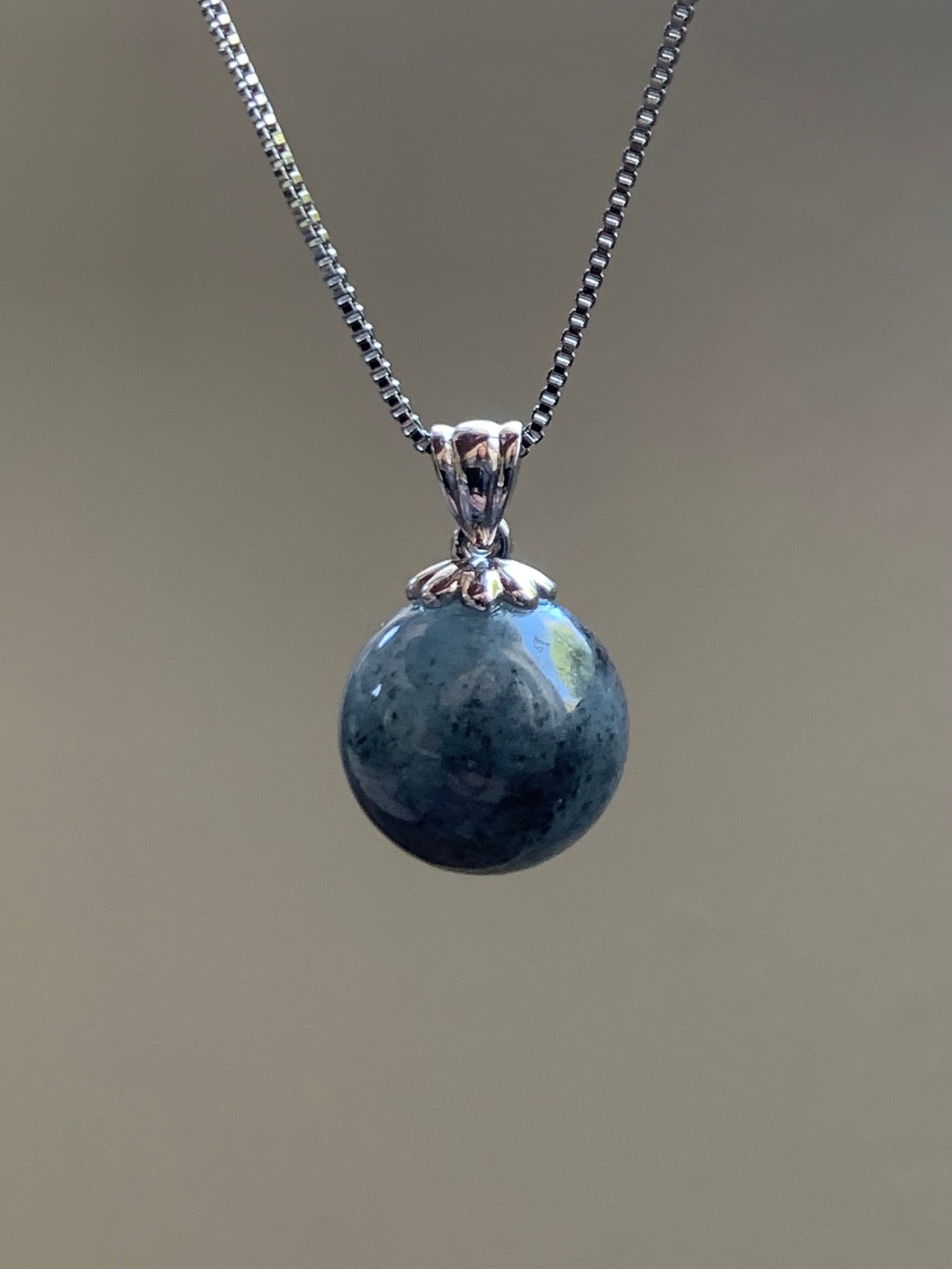 Certified Natural Burmese Grade A Icy Translucent Gelatinous Dark Wuji Jadeite Sphere Bead Pendant 18K White Gold Bail 天然缅甸冰胶翡翠单珠镶嵌吊坠 7048
