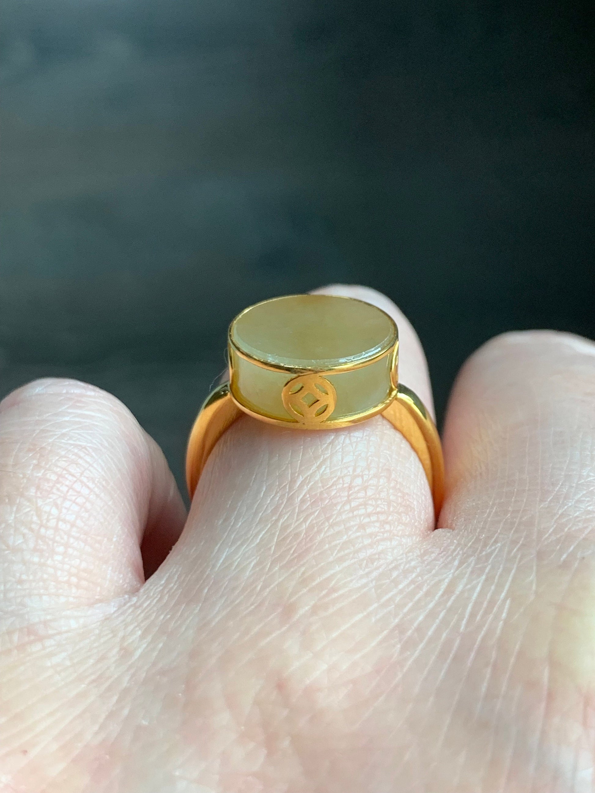 Certified Natural Burmese Icy Translucent Yellow Jadeite Round Wu Shi Pai Disc Ring Size 7.25 18K Yellow Gold 4.2g 天然老种缅甸冰黄翡翠无事牌镶嵌戒指 7042