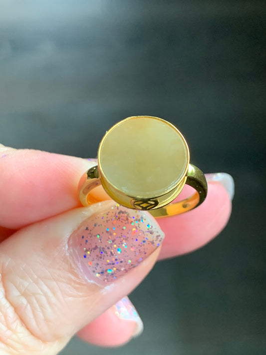 Certified Natural Burmese Icy Translucent Yellow Jadeite Round Wu Shi Pai Disc Ring Size 7.25 18K Yellow Gold 4.2g 天然老种缅甸冰黄翡翠无事牌镶嵌戒指 7042