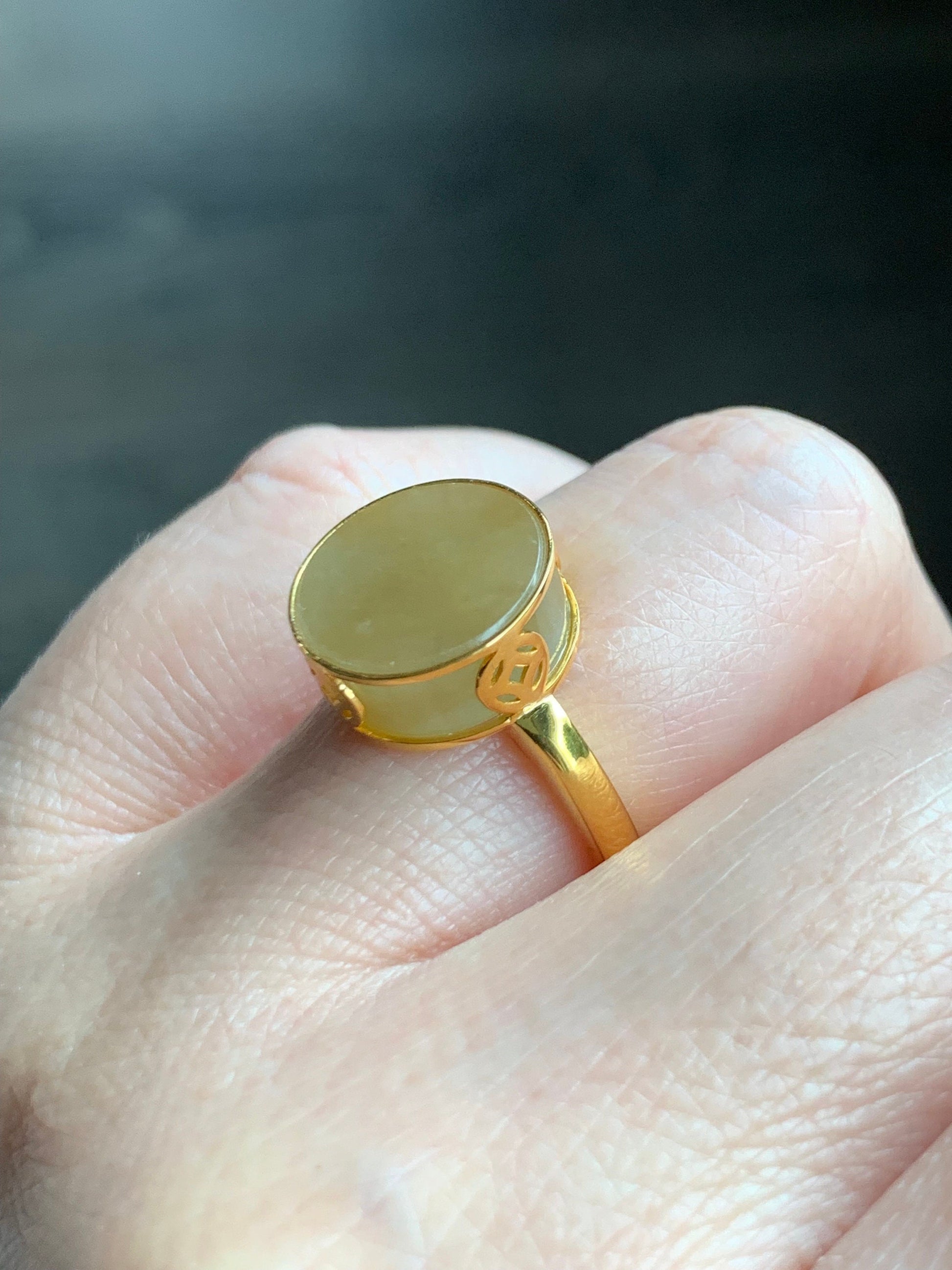 Certified Natural Burmese Icy Translucent Yellow Jadeite Round Wu Shi Pai Disc Ring Size 7.25 18K Yellow Gold 4.2g 天然老种缅甸冰黄翡翠无事牌镶嵌戒指 7042