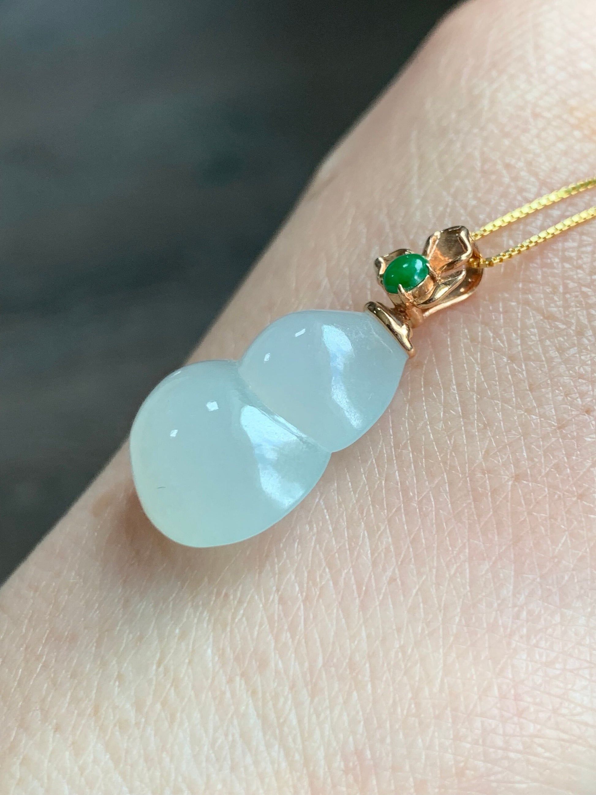 Certified Natural Burmese Icy Translucent Gelatinous White Jadeite Hulu Gourd Pendant Green Jadeite Floral Bail 18K R Gold 天然缅甸老种起光翡翠葫芦镶嵌吊坠