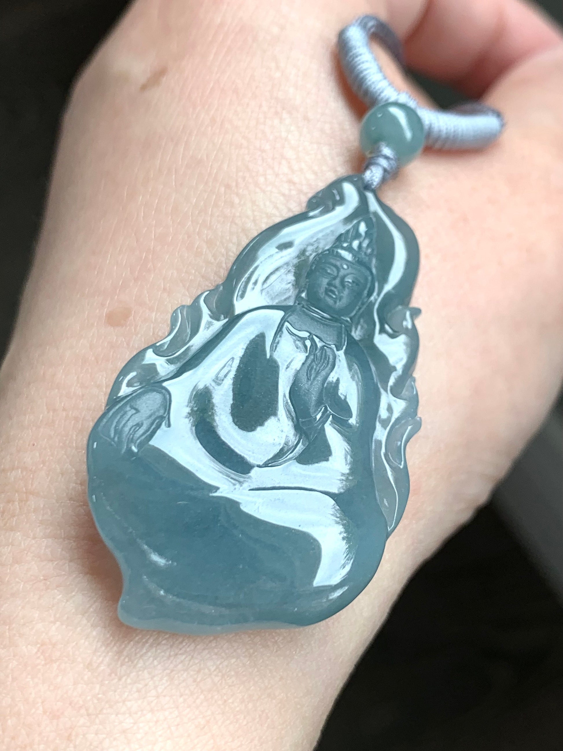 Natural Guatemalan Icy Highly Translucent Gelatinous Blue Jadeite Guanyin Pendant 18K White Gold Bail 天然冰胶危蓝翡翠自在观音吊坠