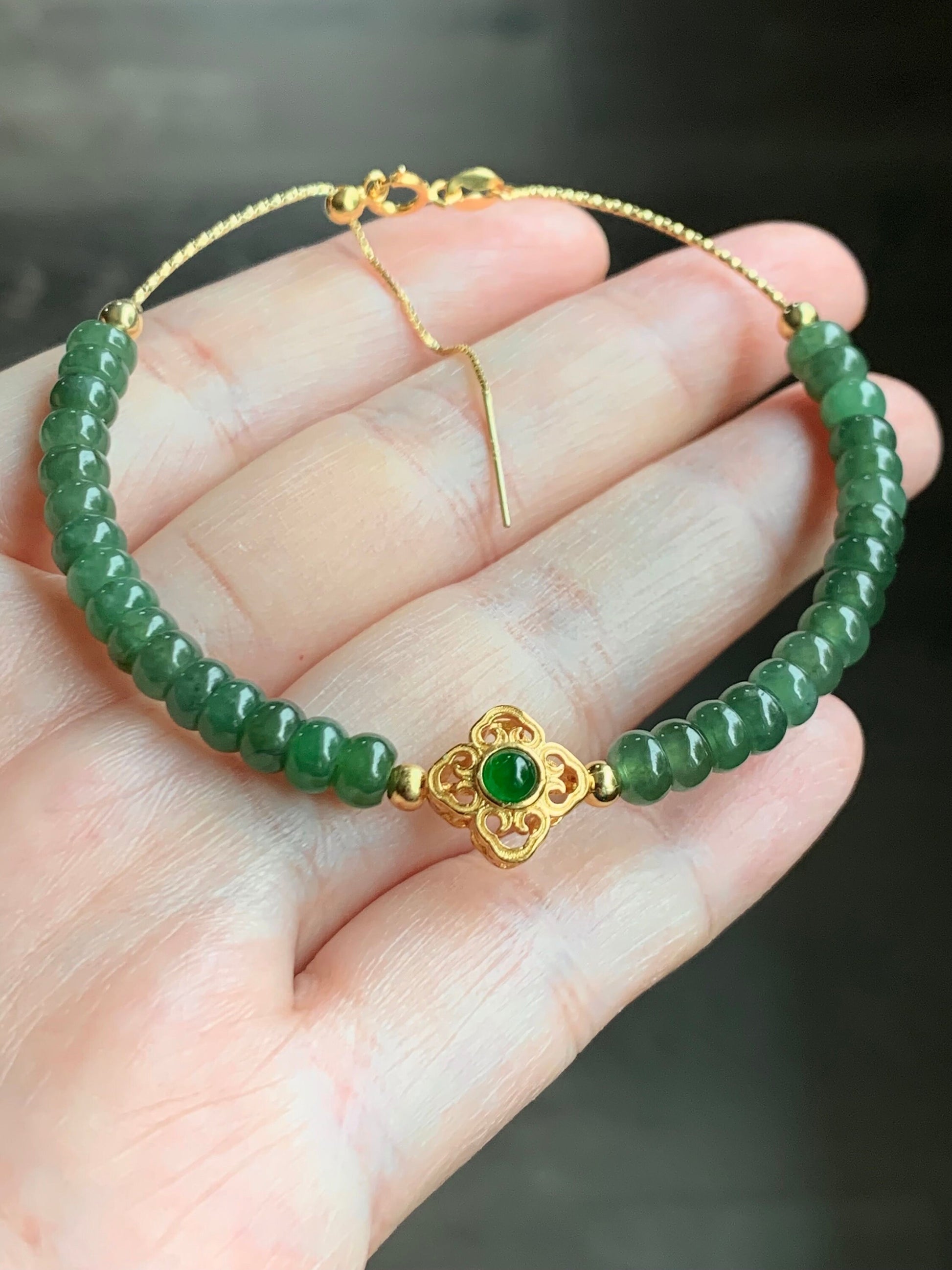 Natural Burmese Icy Green Jadeite Flat Beads Guatemalan Vibrant Green Charm Wire Bracelet Sterling Silver 6.5”-7.5” 天然缅甸冰绿翡翠算盘珠冰危绿潘多拉银手链