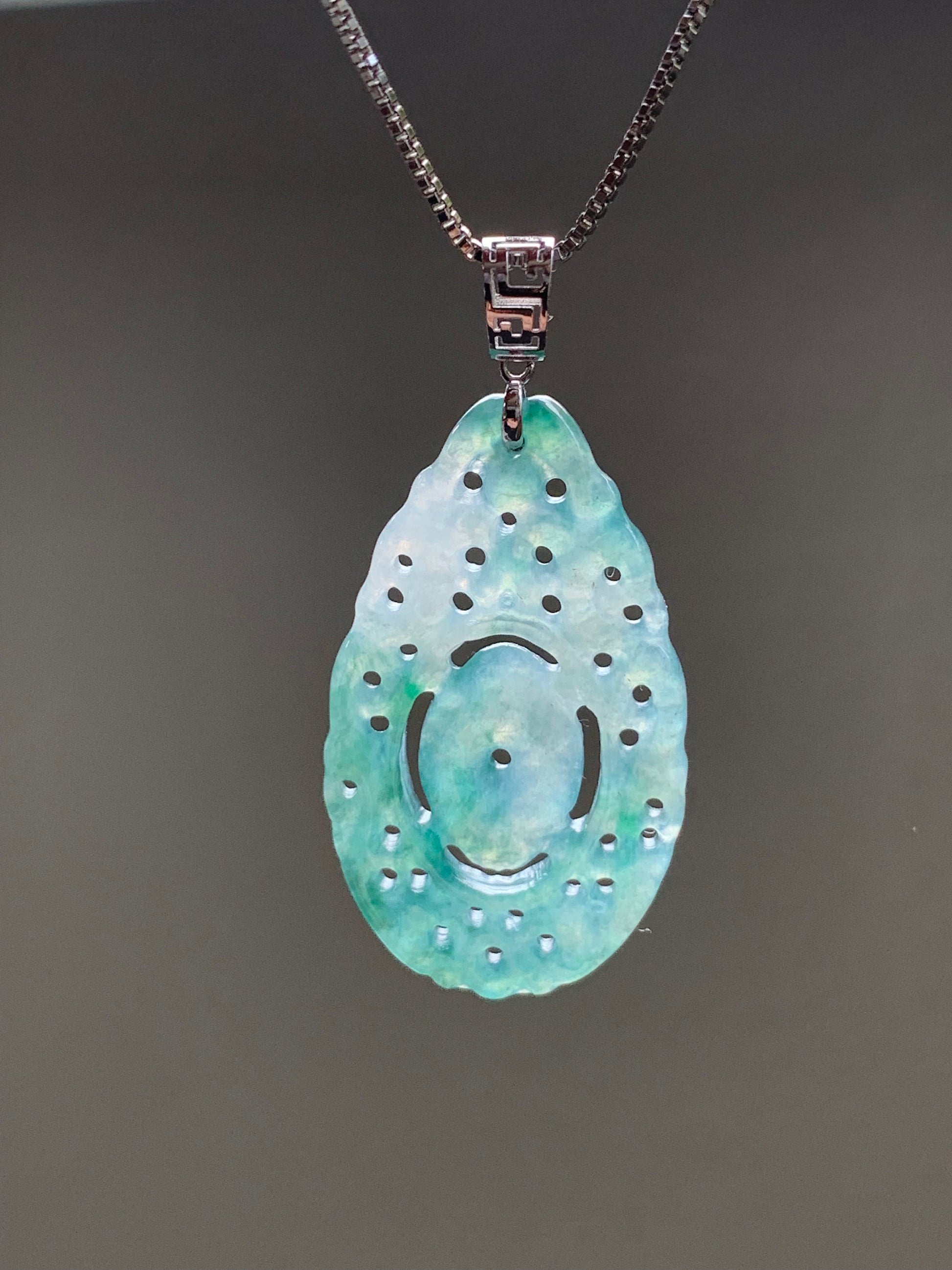 Natural Burmese Icy Translucent Gelatinous Teal Green Marbled Jadeite Engraved Teardrop Pendant 18K White Gold Bail 天然缅甸冰胶飘蓝花翡翠仿古雕水滴镶嵌吊坠