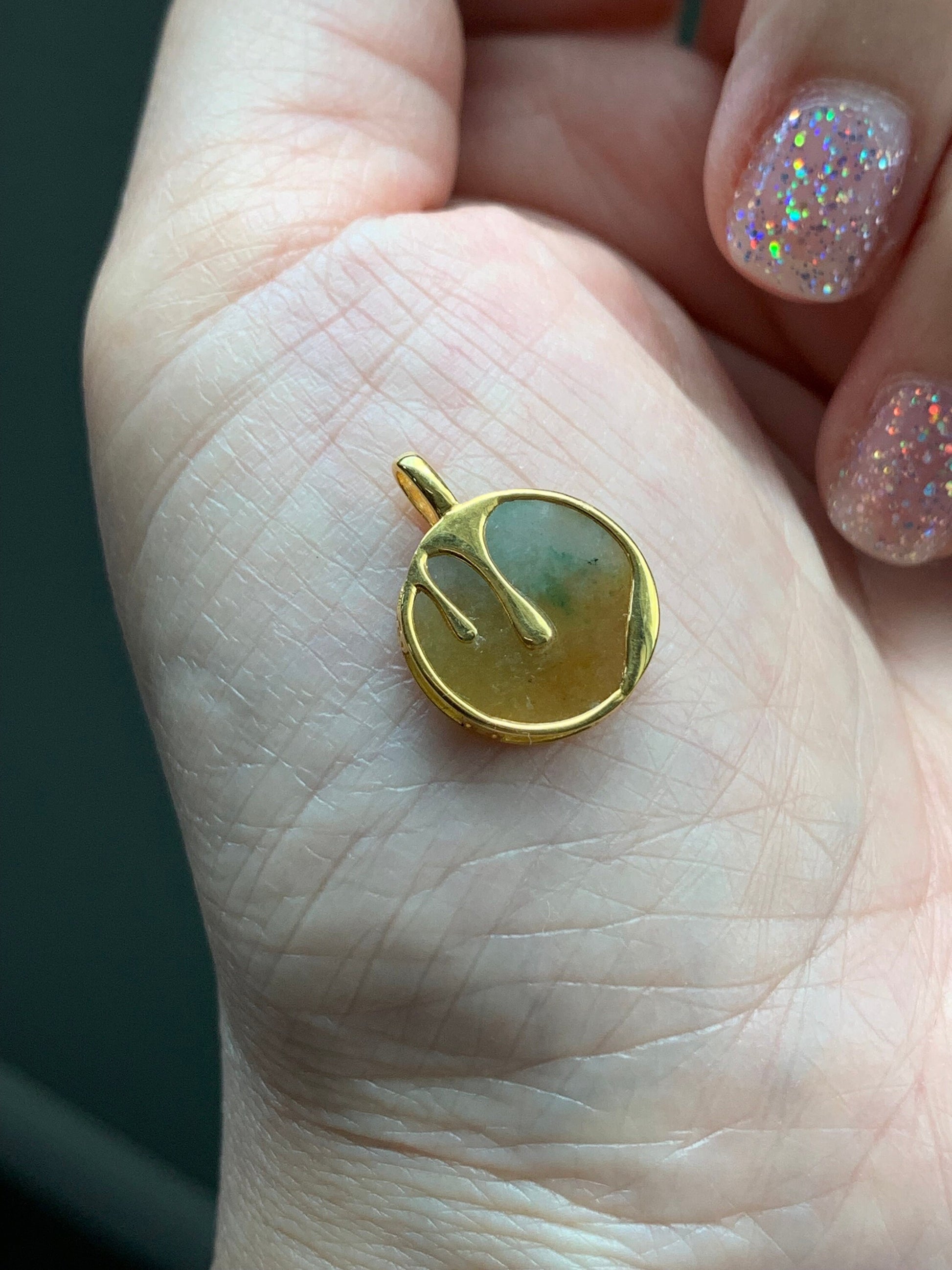 Certified Natural Burmese Icy Translucent Yellow & Green Jadeite Wu Shi Pai Coin Pendant 18K Yellow Gold 天然缅甸冰黄加绿翡翠无事牌镶嵌吊坠 7062