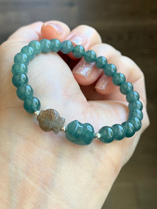 Natural Burmese Icy Translucent Red Marbled Jadeite Fish Guatemalan Teal Blue Cat Charm Beaded Bracelet 6.7mm 6.75” 天然缅甸冰飘红翡翠冰危蓝猫吃鱼手串