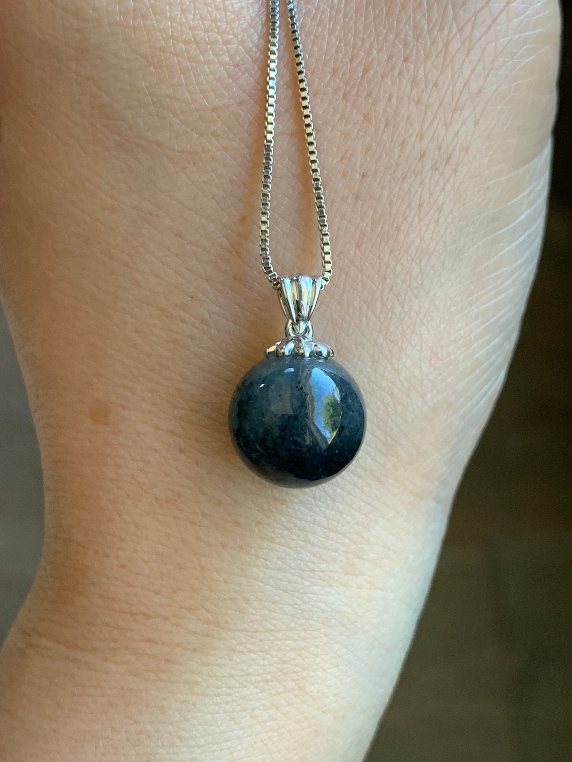 Certified Natural Burmese Grade A Icy Translucent Gelatinous Dark Wuji Jadeite Sphere Bead Pendant 18K White Gold Bail 天然缅甸冰胶翡翠单珠镶嵌吊坠 7048