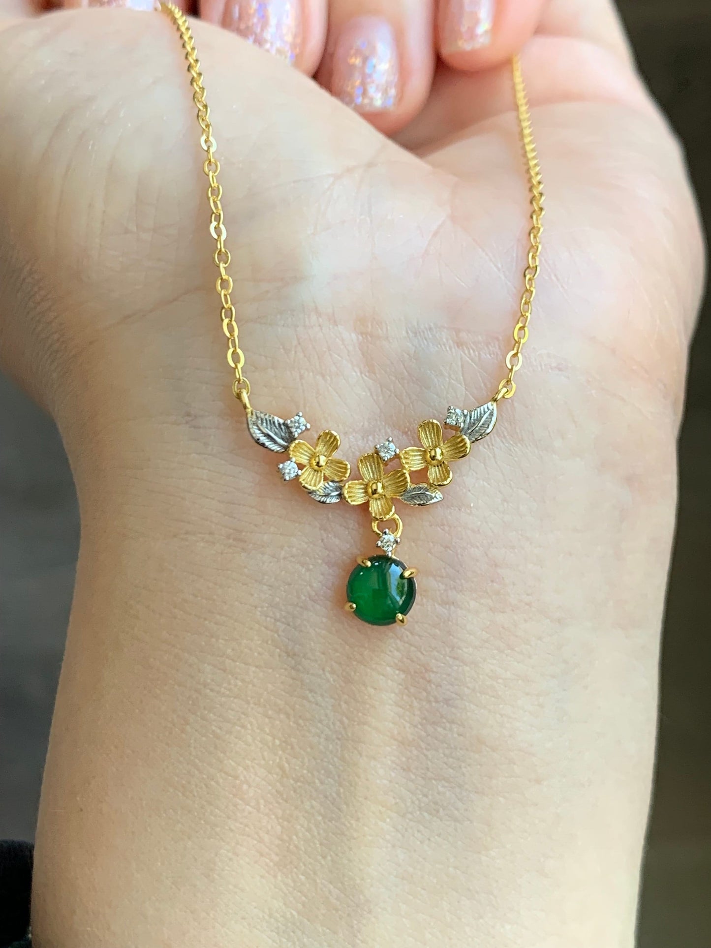 Natural Guatemalan Icy Translucent Vibrant Green Jadeite Spring Flower Pendant Necklace Sterling Silver Adjustable 16”-18.5” 天然高冰危绿翡翠银镶锁骨链