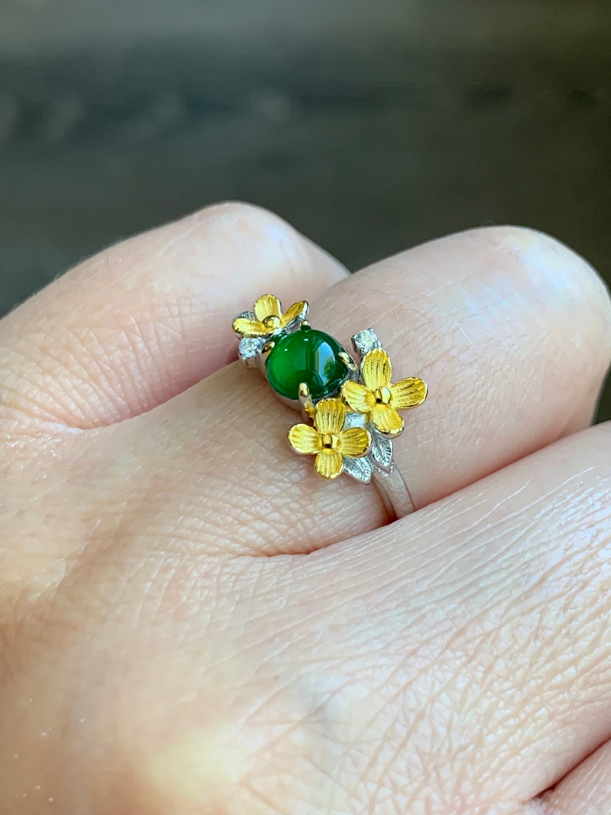 Natural Guatemalan Icy Translucent Vibrant Green Jadeite Spring Flower Ring Sterling Silver Adjustable Size 7 天然高冰危绿翡翠银镶戒指 HHW60