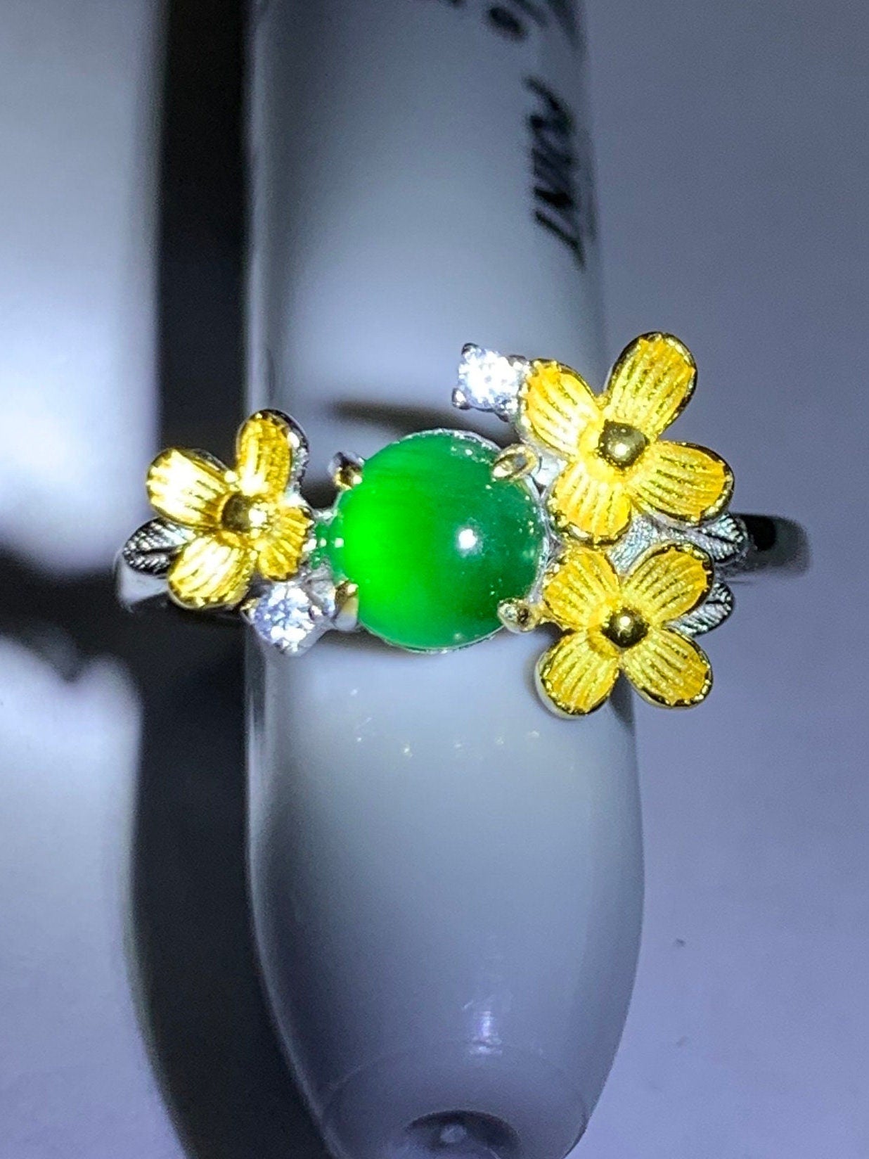 Natural Guatemalan Icy Translucent Vibrant Green Jadeite Spring Flower Ring Sterling Silver Adjustable Size 7 天然高冰危绿翡翠银镶戒指 HHW60