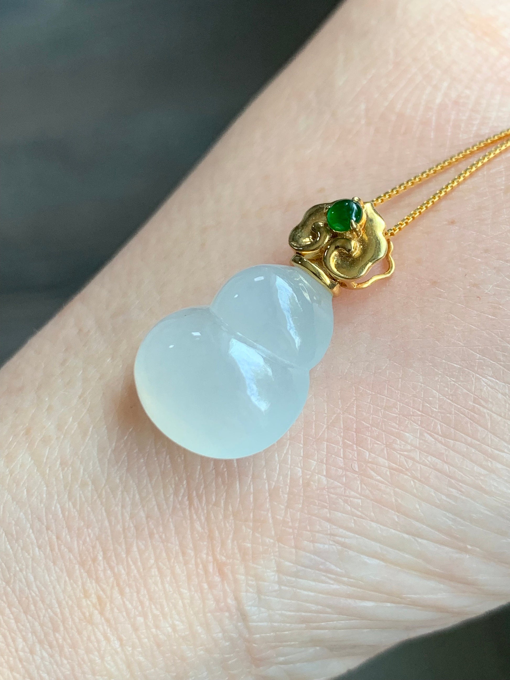 Certified Natural Burmese Icy Translucent Gelatinous White Jadeite Hulu Gourd Pendant Green Jadeite Ruyi Bail 18K Gold 天然缅甸老种起光翡翠葫芦镶嵌吊坠 7119