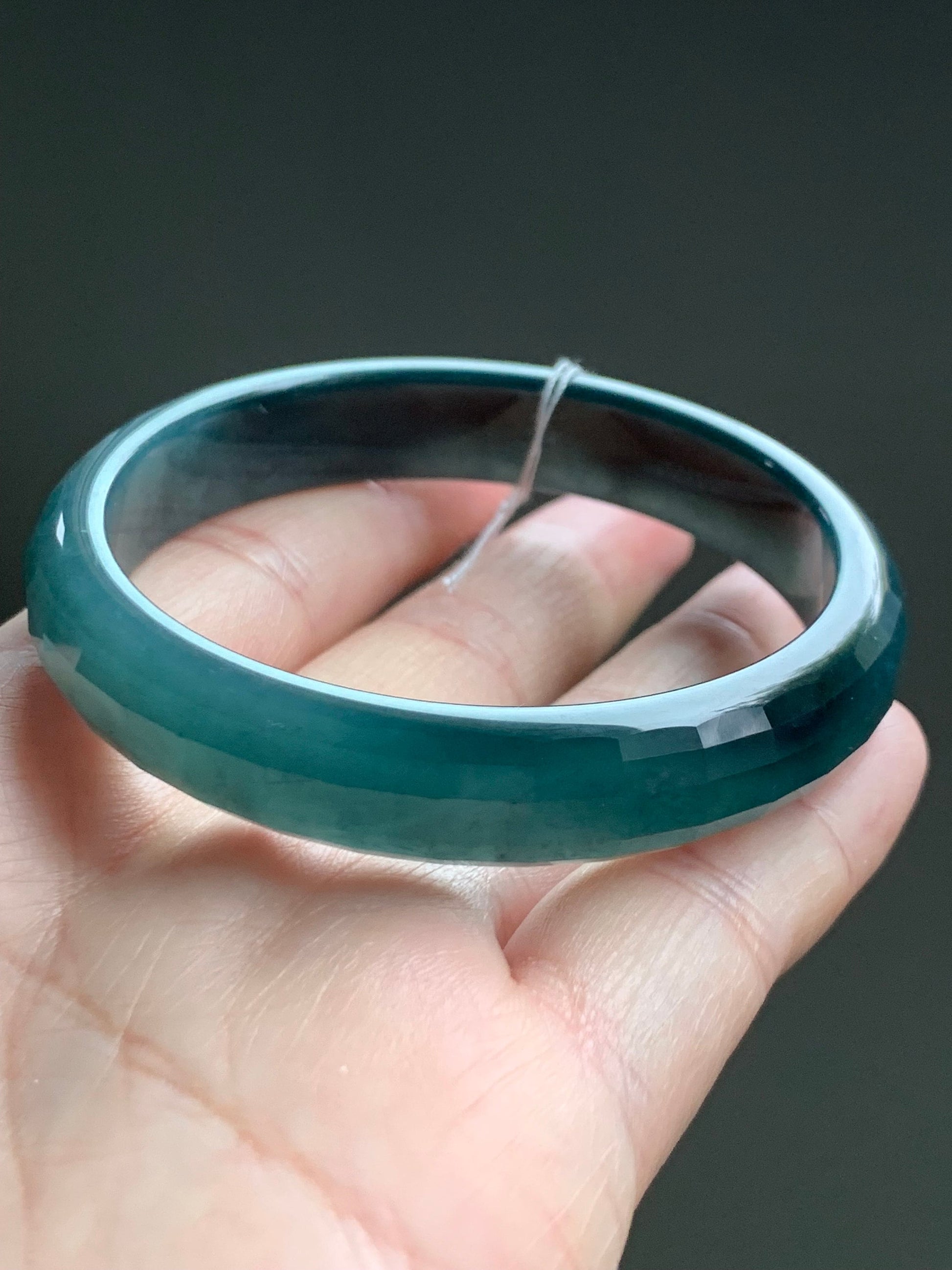 Certified Natural Guatemalan Icy Translucent Dark Blue Jeans Jadeite Faceted Bangle Bracelet 56.5mm 11.4x6.3mm 40.4g 天然老种冰危牛仔蓝翡翠正圈切割面手镯 7088