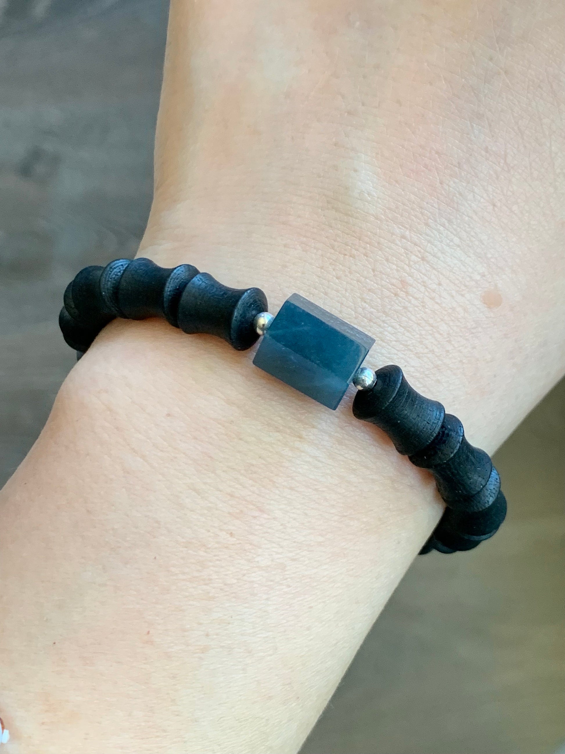 Natural Guatemalan Icy Translucent Indigo Blue Jadeite Hexagonal Prism Bead Vietnamese Agarwood Beaded Bracelet 6.75” 天然冰危牛仔蓝翡翠六棱珠越南土沉香木珠手串