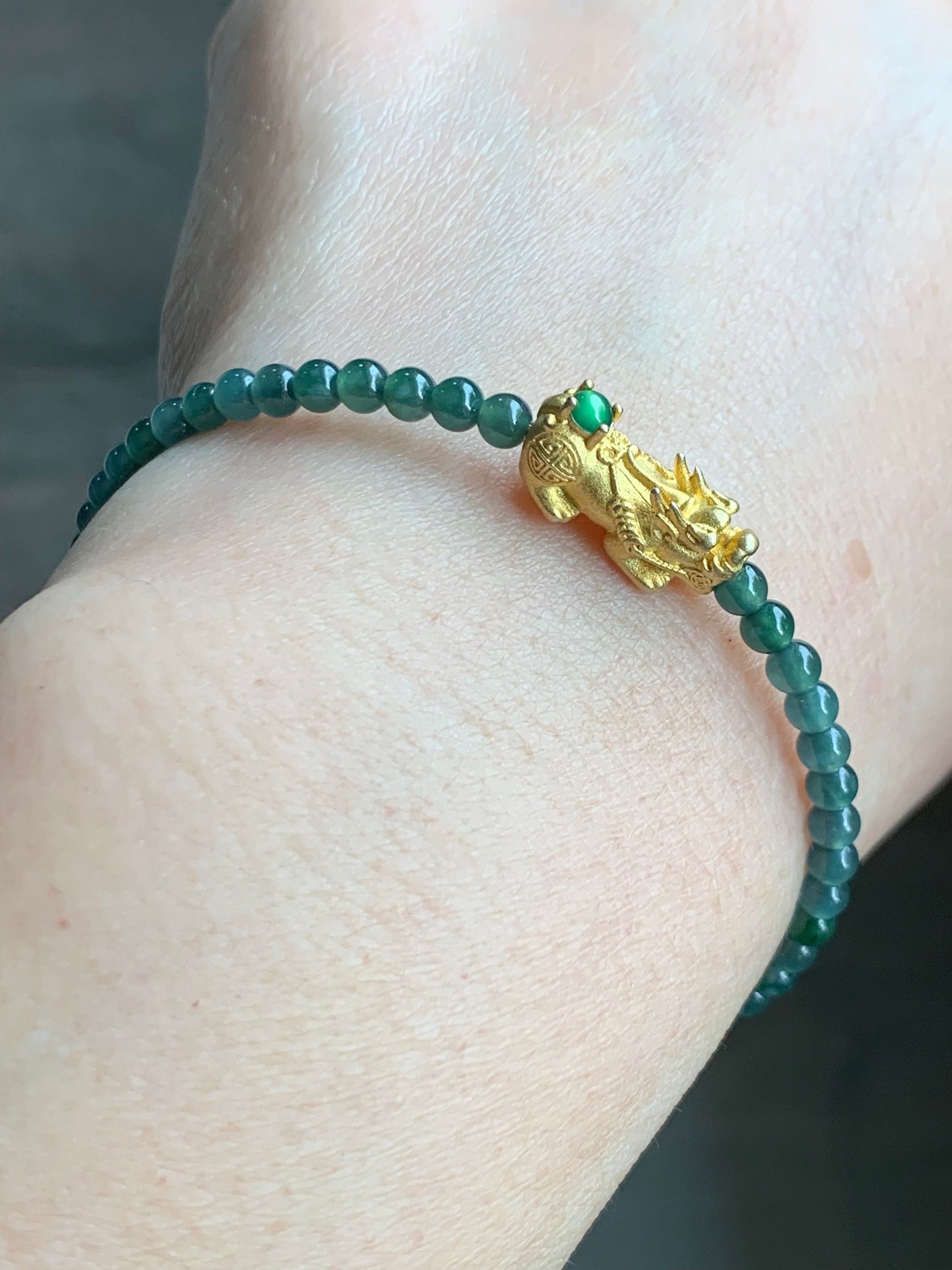 Natural Guatemalan Icy Translucent Vibrant Green Jadeite Pixiu Deep Teal Blue Beads Wire Bracelet Sterling Silver 6.5”-7.5” 天然冰危绿翡翠貔貅深蓝珠银手链