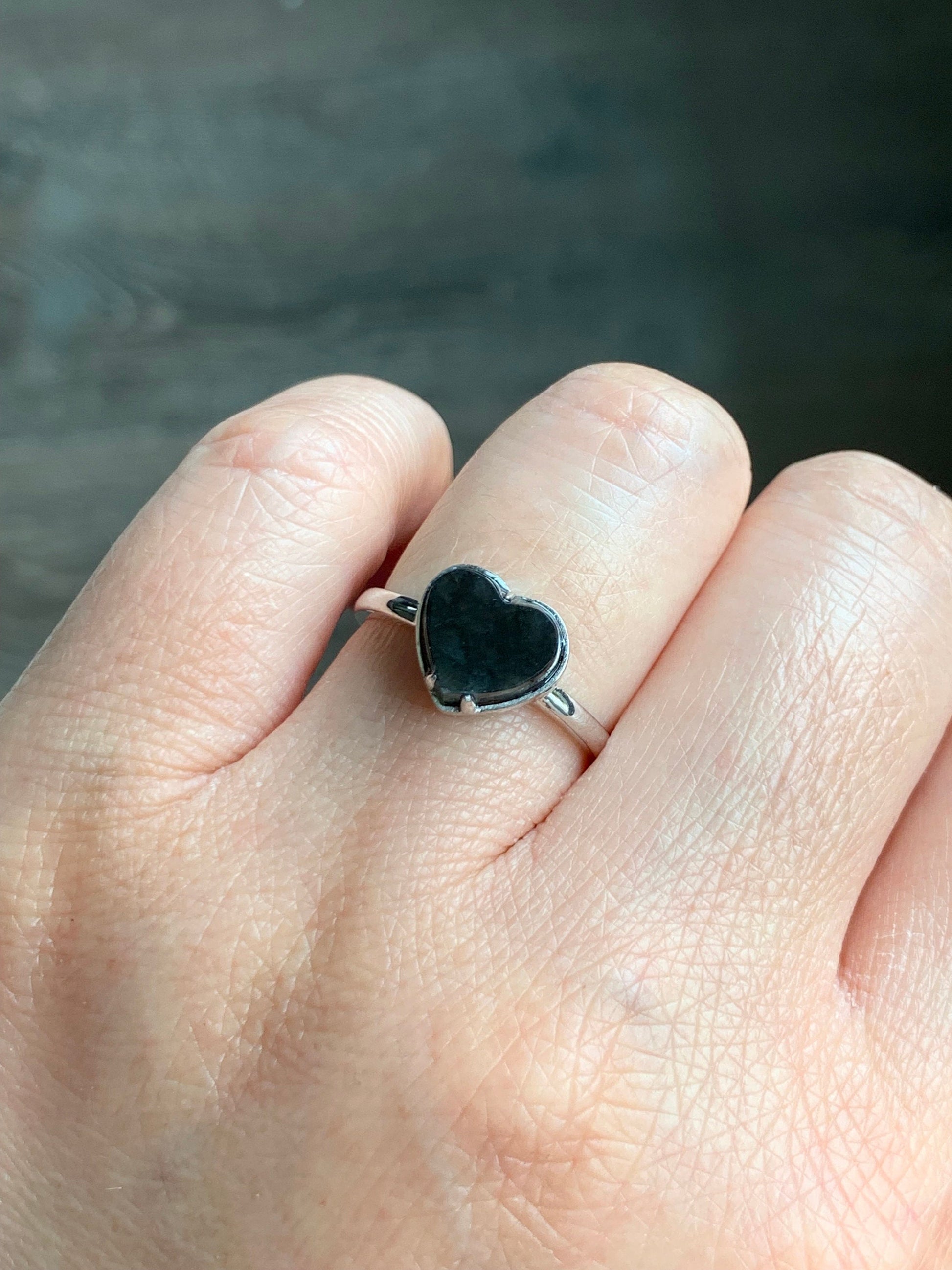 Certified Natural Burmese Icy Translucent Dark Wuji Jadeite Heart Ring 18K White Gold Size 7.25 2.23g 天然缅甸冰乌鸡翡翠爱心蛋面镶嵌戒指 7046