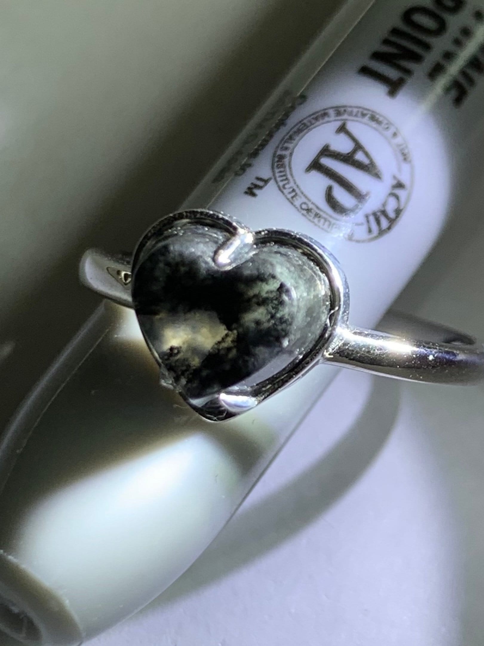 Certified Natural Burmese Icy Translucent Dark Wuji Jadeite Heart Ring 18K White Gold Size 7.25 2.41g 天然缅甸冰乌鸡翡翠爱心蛋面镶嵌戒指 7045