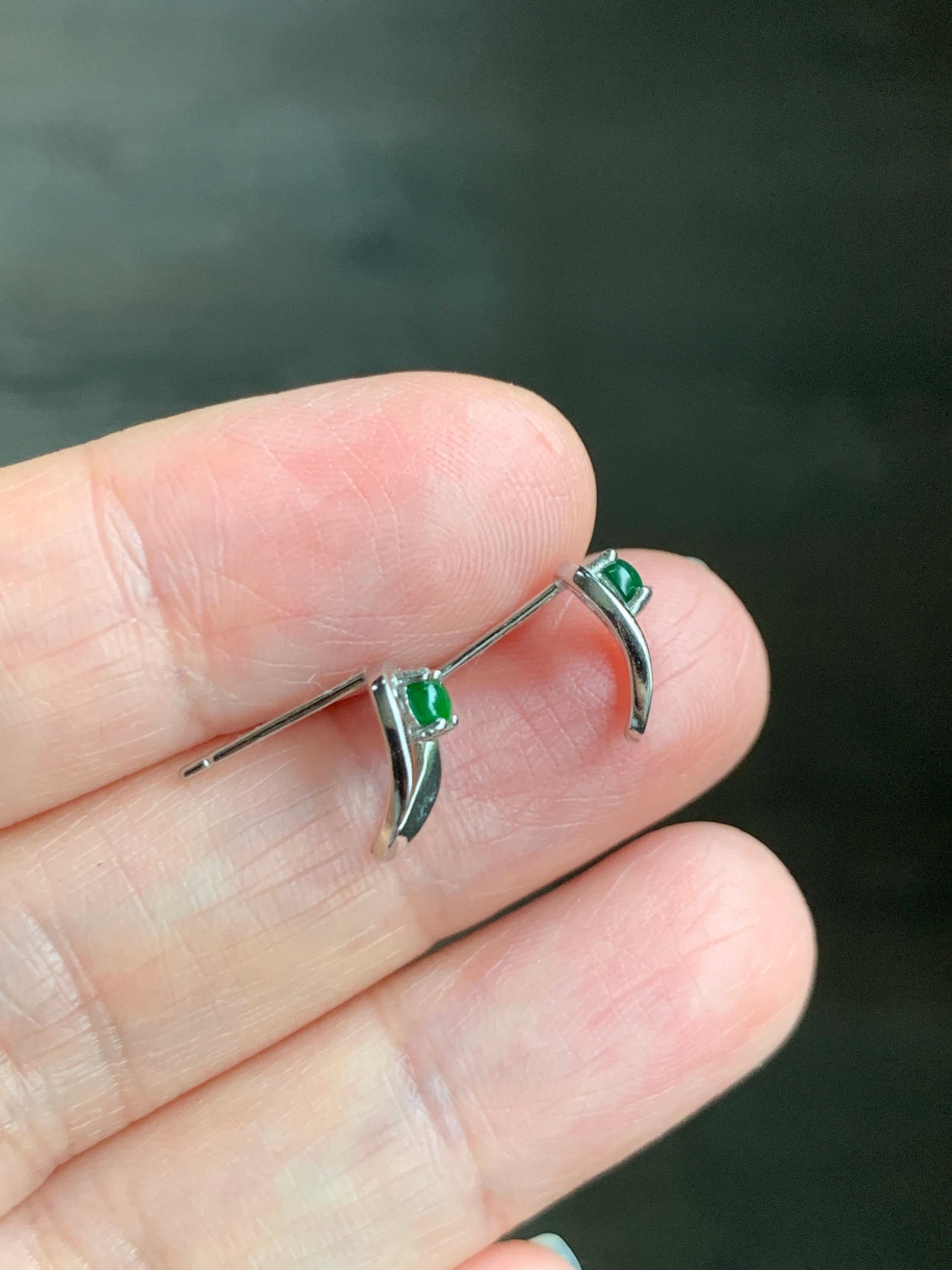 Petite Natural Guatemalan Icy Highly Translucent Vibrant Green Jadeite Stud Earrings S925 Silver Sterling 天然冰危绿翡翠银镶耳钉