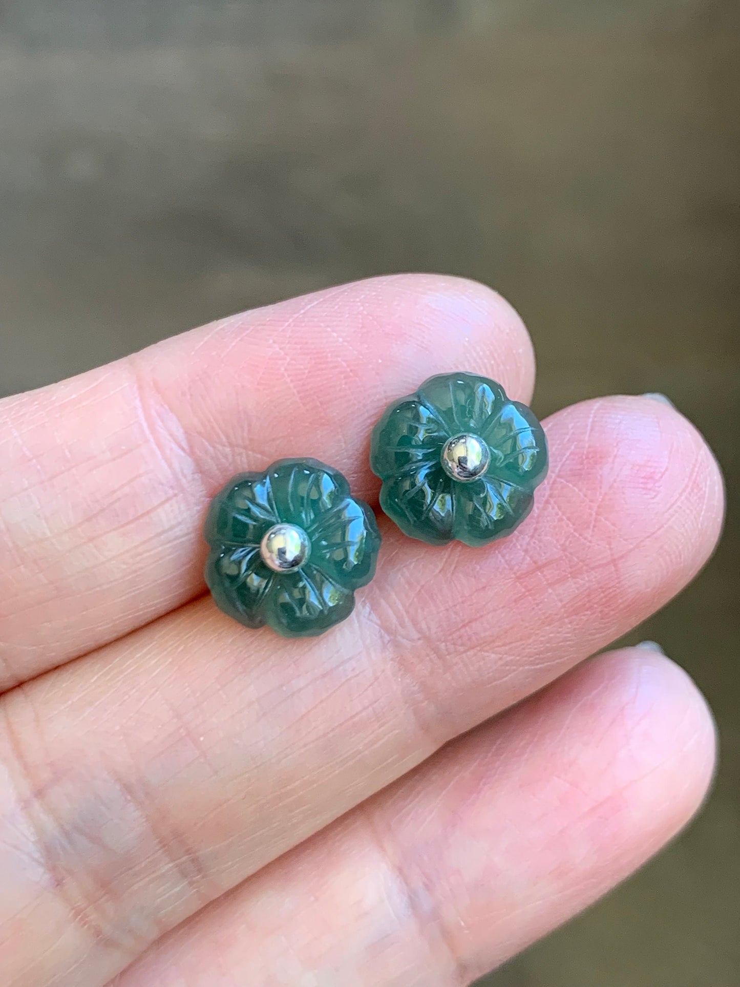 Natural Guatemalan Icy Translucent Gelatinous Deep Teal Green Jadeite Hibiscus Flower Stud Earrings Sterling Silver 天然冰危湖水绿翡翠朱槿花银耳钉 A