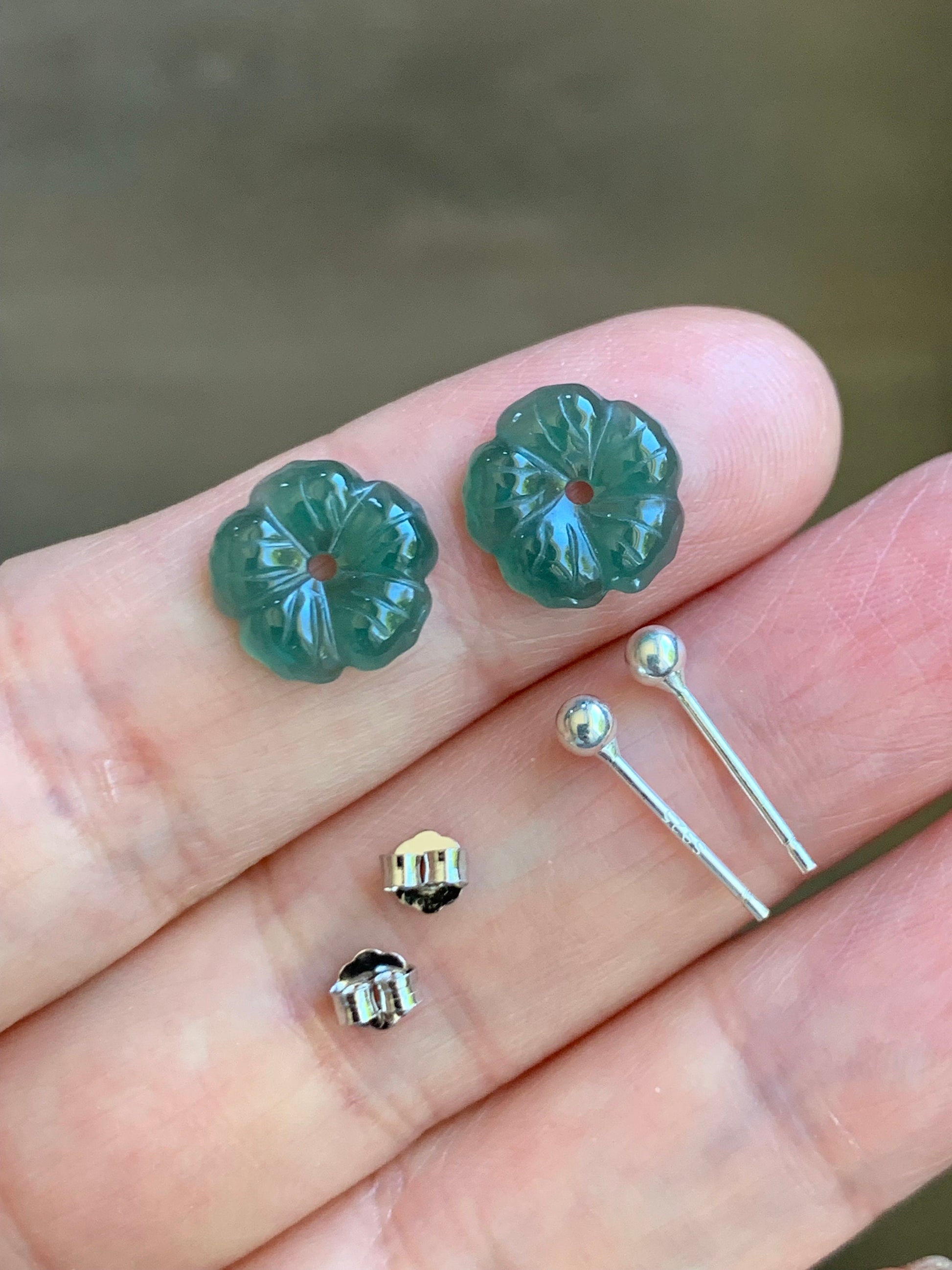 Natural Guatemalan Icy Translucent Gelatinous Deep Teal Green Jadeite Hibiscus Flower Stud Earrings Sterling Silver 天然冰危湖水绿翡翠朱槿花银耳钉 A