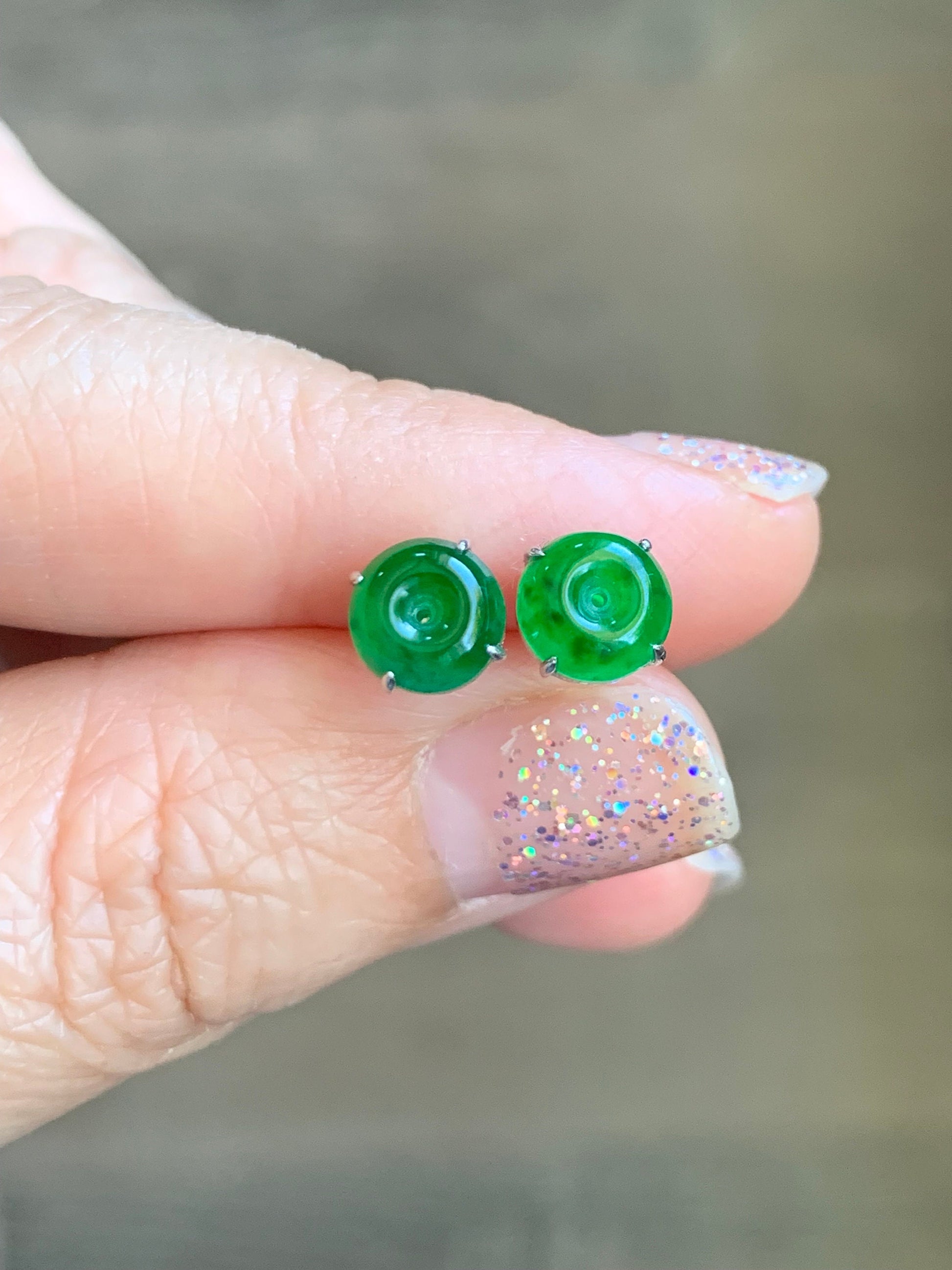Certified Natural Guatemalan Icy Translucent Vibrant Green Jadeite Mini Ping An Kou Stud Earrings 18K White Gold 天然高冰危绿翡翠迷你平安扣镶嵌耳钉 7041