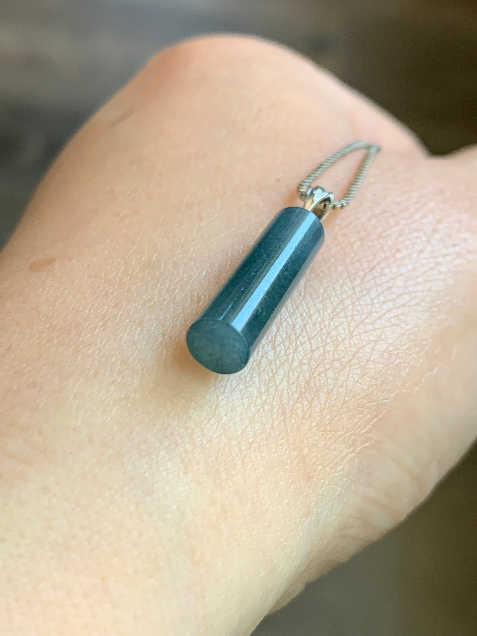 Natural Guatemalan Icy Translucent Dark Blue Jadeite Pillar Cylinder Pendant 18K White Gold 天然冰危深蓝翡翠圆柱镶嵌吊坠 A