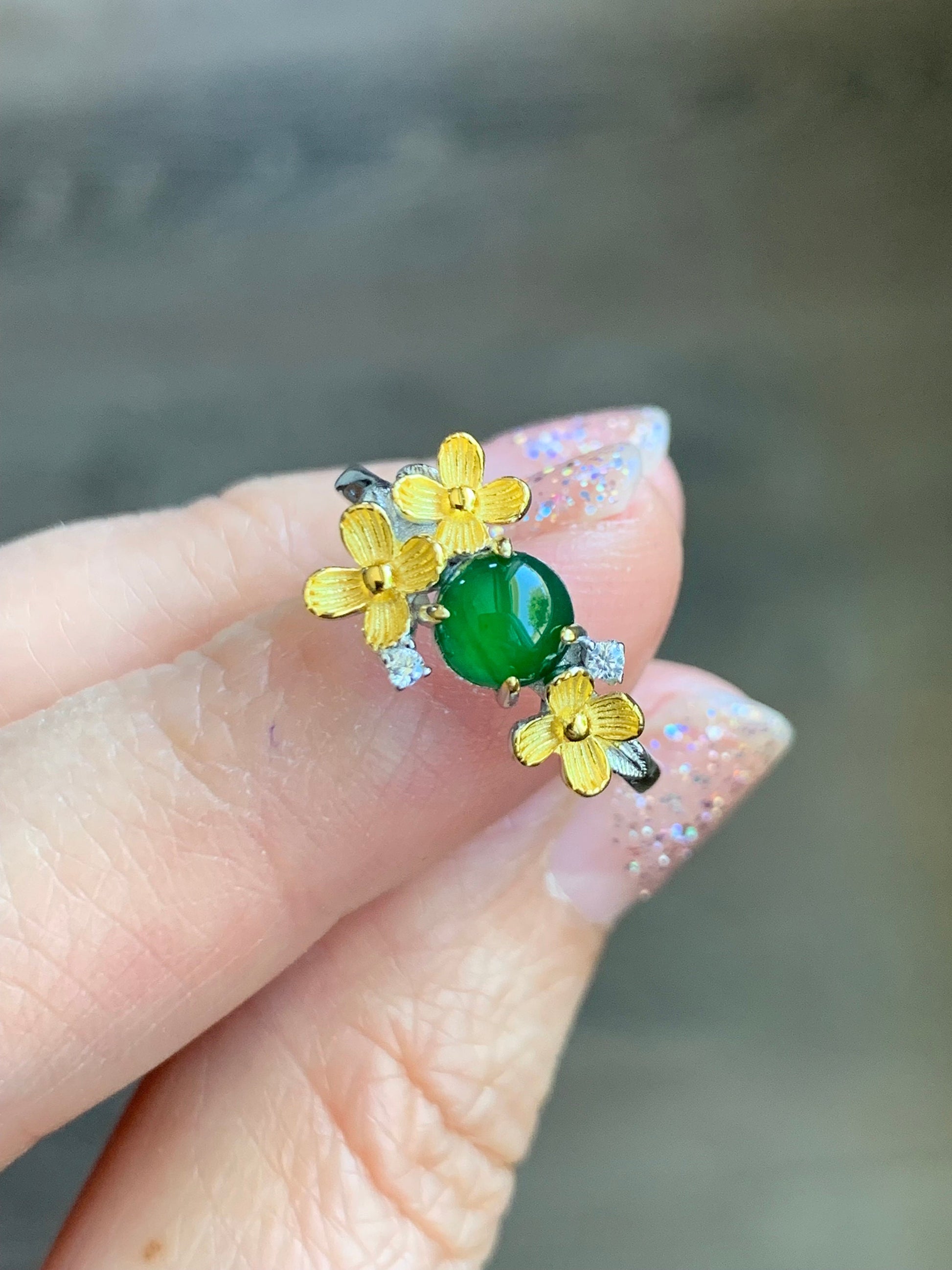 Natural Guatemalan Icy Translucent Vibrant Green Jadeite Spring Flower Ring Sterling Silver Adjustable Size 7 天然高冰危绿翡翠银镶戒指 HHW60