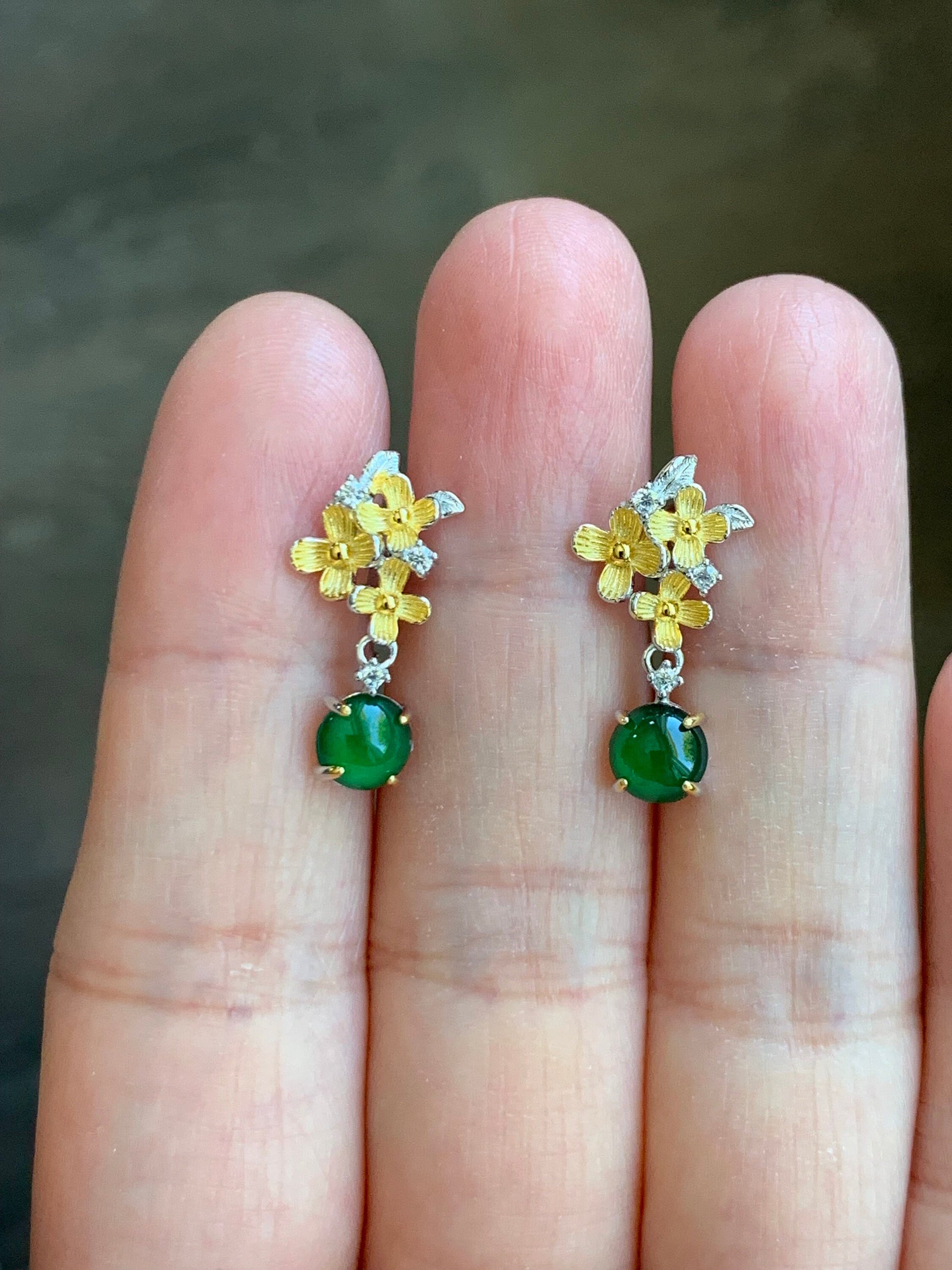 Natural Guatemalan Icy Translucent Vibrant Green Jadeite Spring Flower Stud Earrings Sterling Silver 天然高冰危绿翡翠银镶耳钉