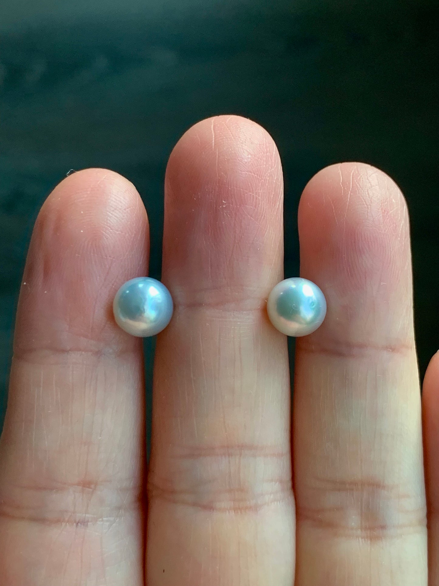 Natural Genuine Saltwater Lustrous Silver Gray Pearl Round Stud Earrings 925 Sterling Silver 7.26mm 天然海水奶奶灰圆珠珍珠纯银针耳钉 B