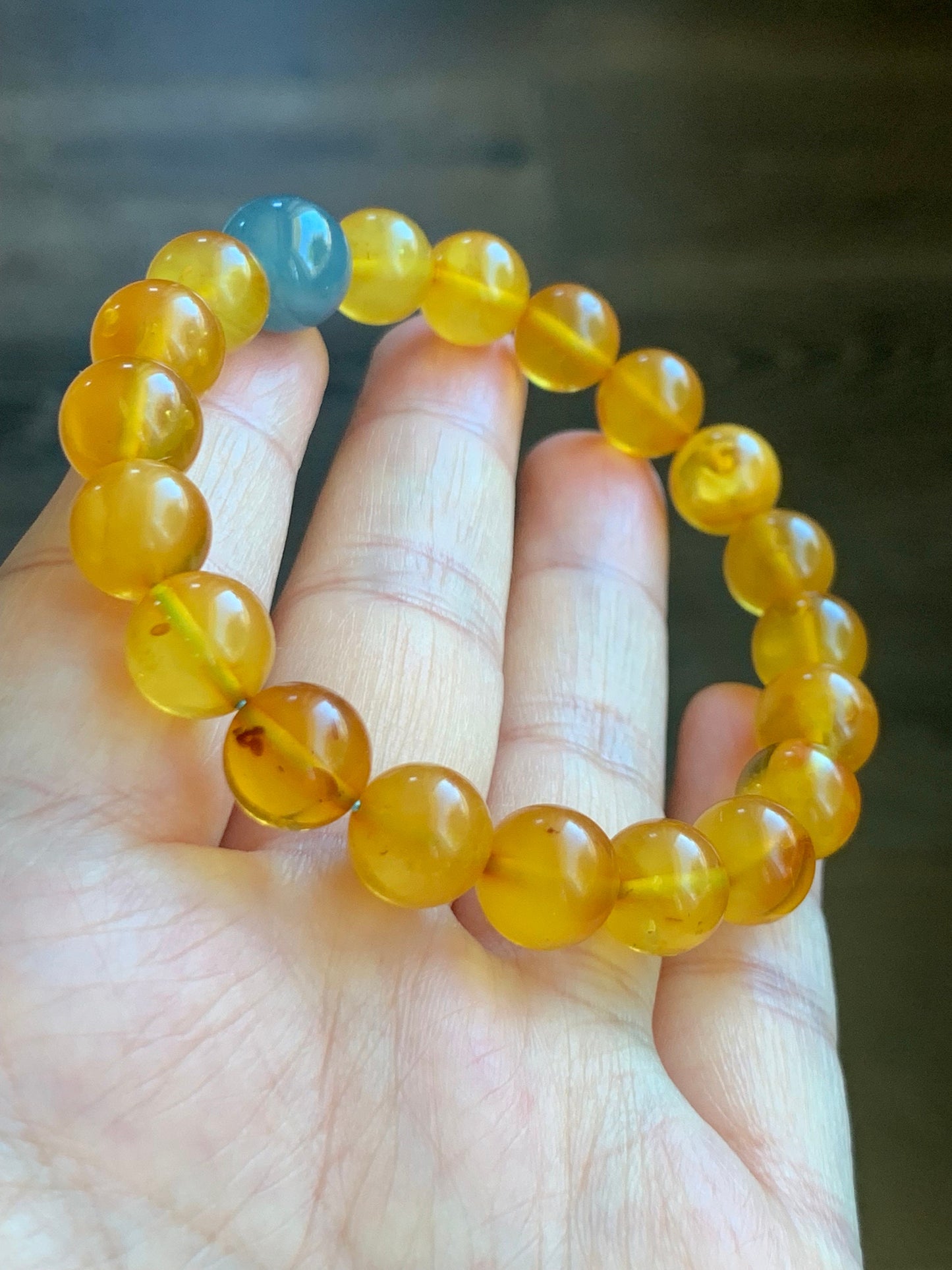 Natural Guatemalan Premium Icy Light Blue Jadeite Bead Aged Fossilized Honeybee Wax Yellow Tree Resins Beaded Bracelet 7" 12g 天然冰危蓝翡翠珠蜜蜡珠手串