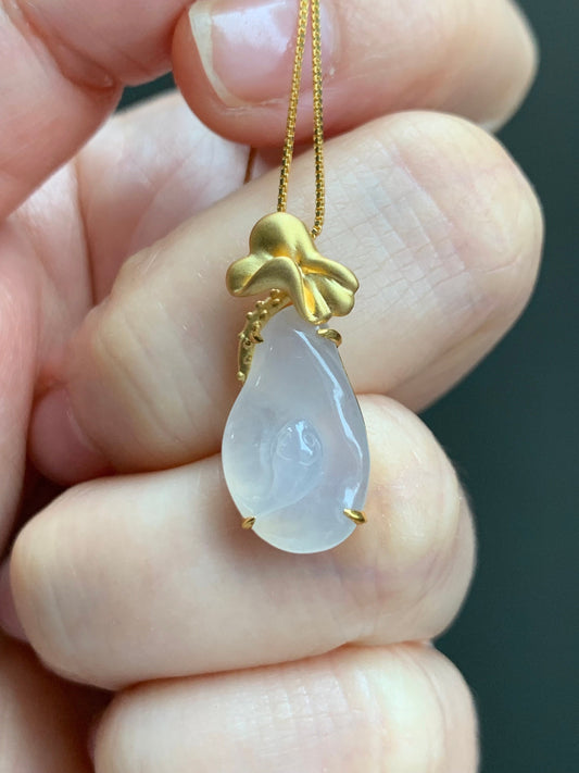 Certified Natural Burmese Icy Translucent Gelatinous Icy White Jadeite Koi Fish & Lily Pad Pendant 18K Yellow Gold 天然缅甸冰胶起光白冰翡翠荷叶鱼镶嵌吊 6846