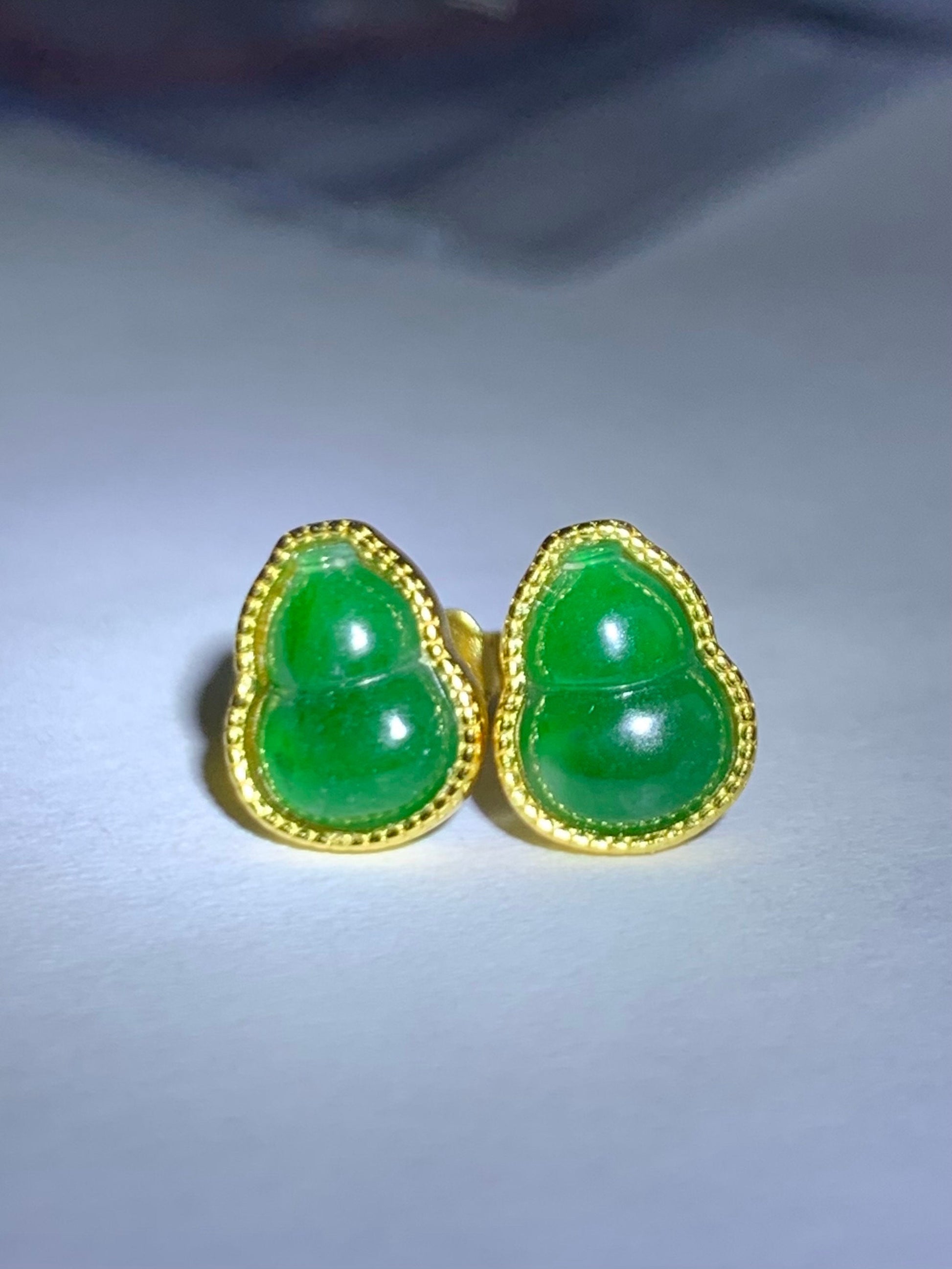 Natural Guatemalan Icy Translucent Green Jadeite Gourd Hulu Stud Earrings S925 Sterling Silver Yellow Gold Overlay 天然冰危绿翡翠葫芦银镶耳钉 A