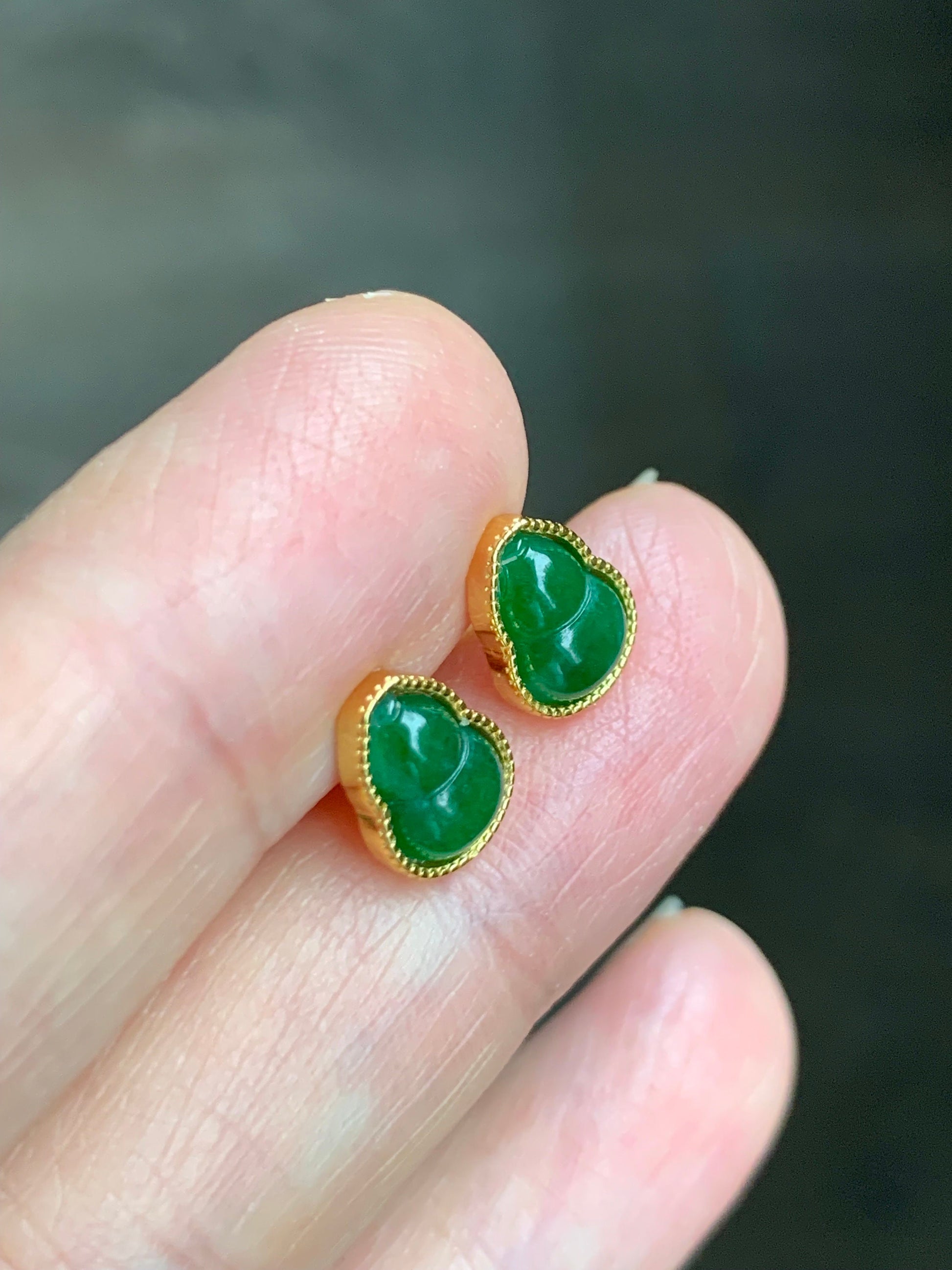 Natural Guatemalan Icy Translucent Green Jadeite Gourd Hulu Stud Earrings S925 Sterling Silver Yellow Gold Overlay 天然冰危绿翡翠葫芦银镶耳钉 A