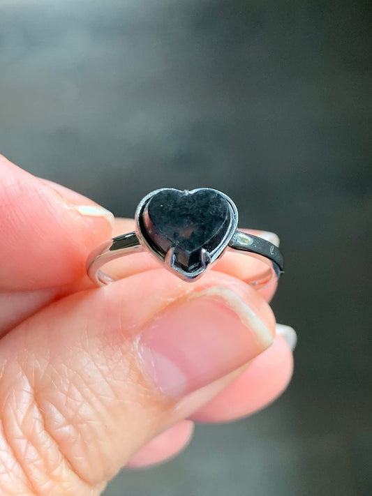 Certified Natural Burmese Icy Translucent Dark Wuji Jadeite Heart Ring 18K White Gold Size 7.25 2.41g 天然缅甸冰乌鸡翡翠爱心蛋面镶嵌戒指 7045