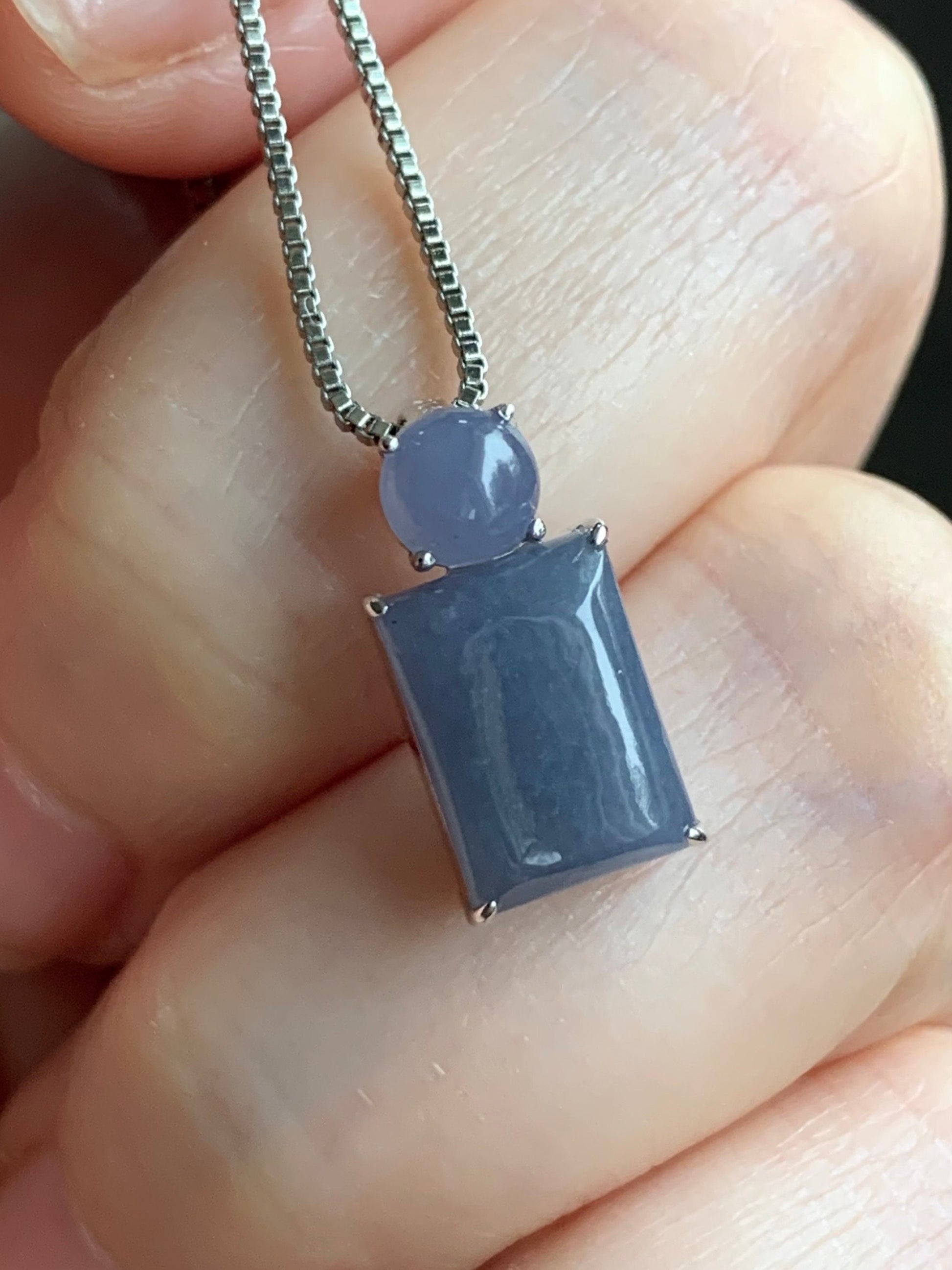 Certified Natural Guatemalan Icy Translucent Purplish Blueberry Blue Jadeite Petite Pendant 18K White Gold 1.37g 天然冰危蓝紫翡翠蛋面镶嵌吊坠 1447