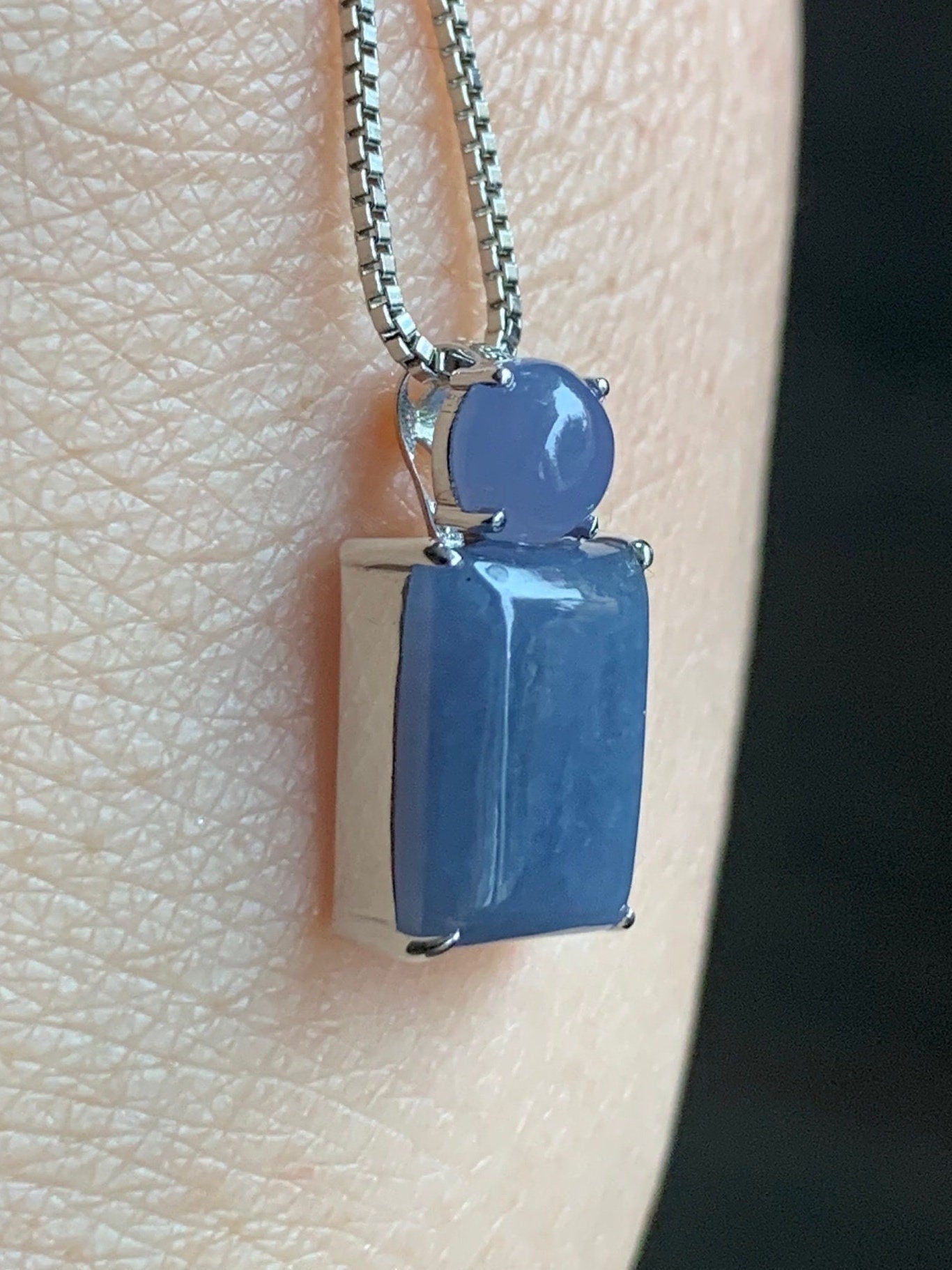 Certified Natural Guatemalan Icy Translucent Purplish Blueberry Blue Jadeite Petite Pendant 18K White Gold 1.37g 天然冰危蓝紫翡翠蛋面镶嵌吊坠 1447