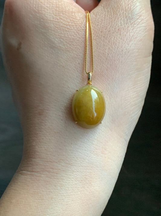 Certified Natural Burmese Translucent Intense Yellow Jadeite Large Oval Solitaire Pendant 18K Yellow Gold 3.91g 天然缅甸细糯鸡油黄翡翠大蛋面镶嵌吊坠 1467