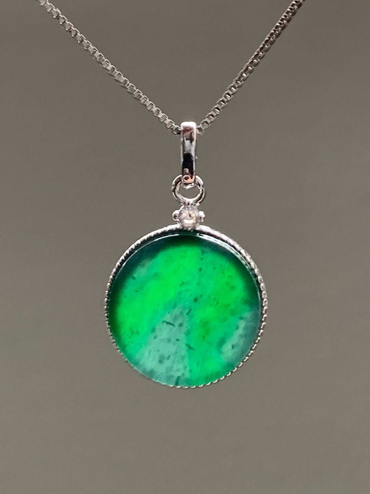 Natural Guatemalan Icy Translation Deep Teal Green Jadeite Round Wu Shi Pai Pendant Sterling Silver 天然冰危湖水绿飘雪花翡翠无事牌镶嵌吊坠