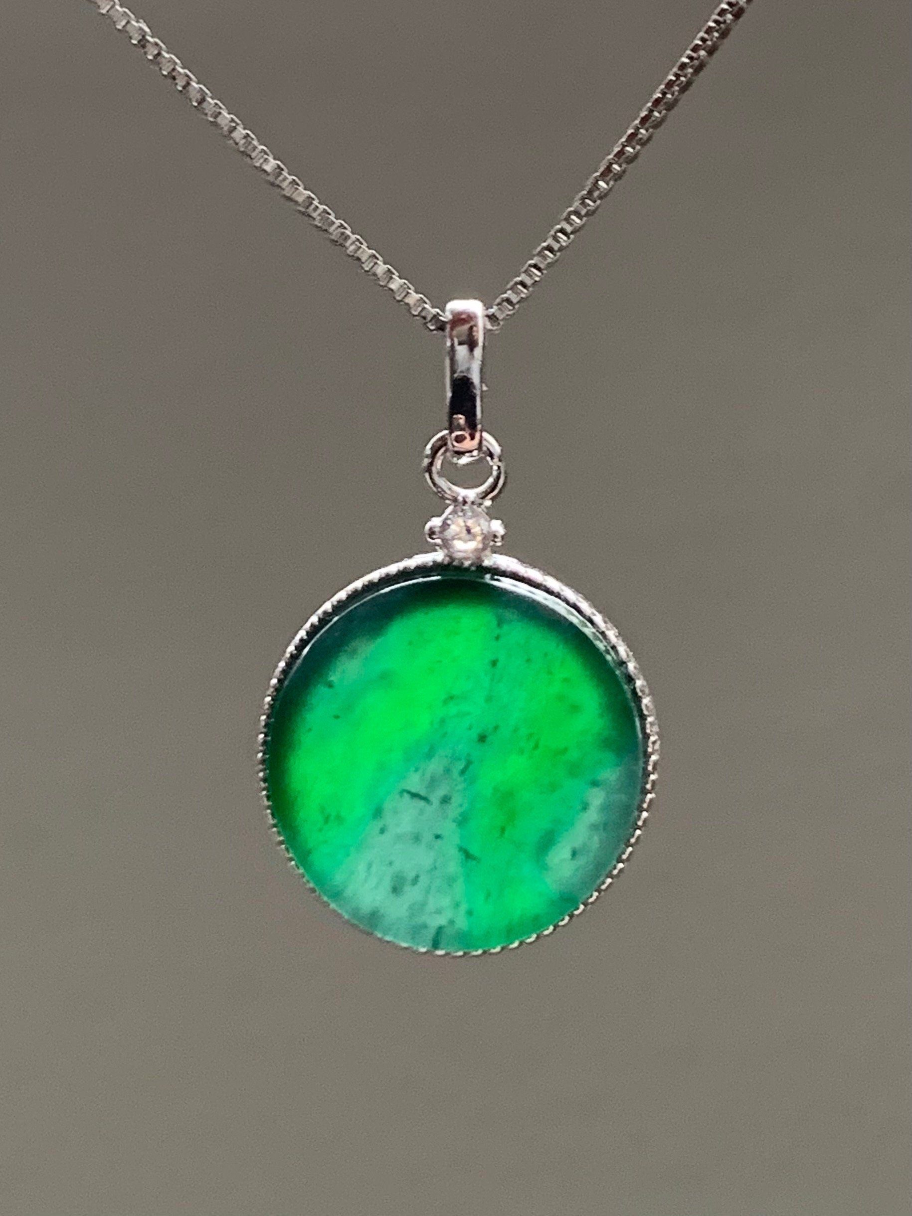 Natural Guatemalan Icy Translation Deep Teal Green Jadeite Round Wu Shi Pai Pendant Sterling Silver 天然冰危湖水绿飘雪花翡翠无事牌镶嵌吊坠