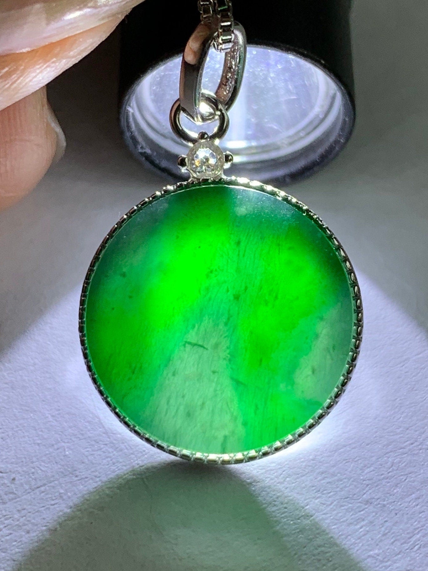 Natural Guatemalan Icy Translation Deep Teal Green Jadeite Round Wu Shi Pai Pendant Sterling Silver 天然冰危湖水绿飘雪花翡翠无事牌镶嵌吊坠