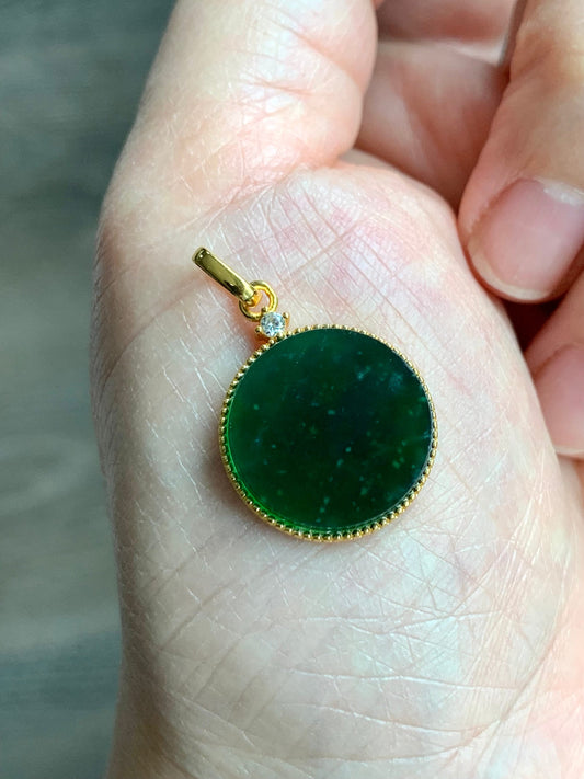 Natural Guatemalan Icy Translation Deep Teal Green Jadeite Round Wu Shi Pai Pendant Sterling Silver Yellow Gold Finish 天然冰危湖水绿飘雪花翡翠无事牌镶嵌吊坠 A