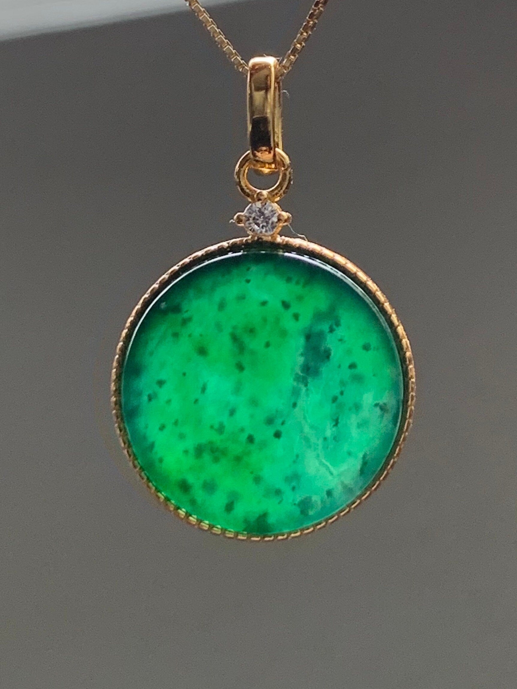 Natural Guatemalan Icy Translation Deep Teal Green Jadeite Round Wu Shi Pai Pendant Sterling Silver Yellow Gold Finish 天然冰危湖水绿飘雪花翡翠无事牌镶嵌吊坠 B