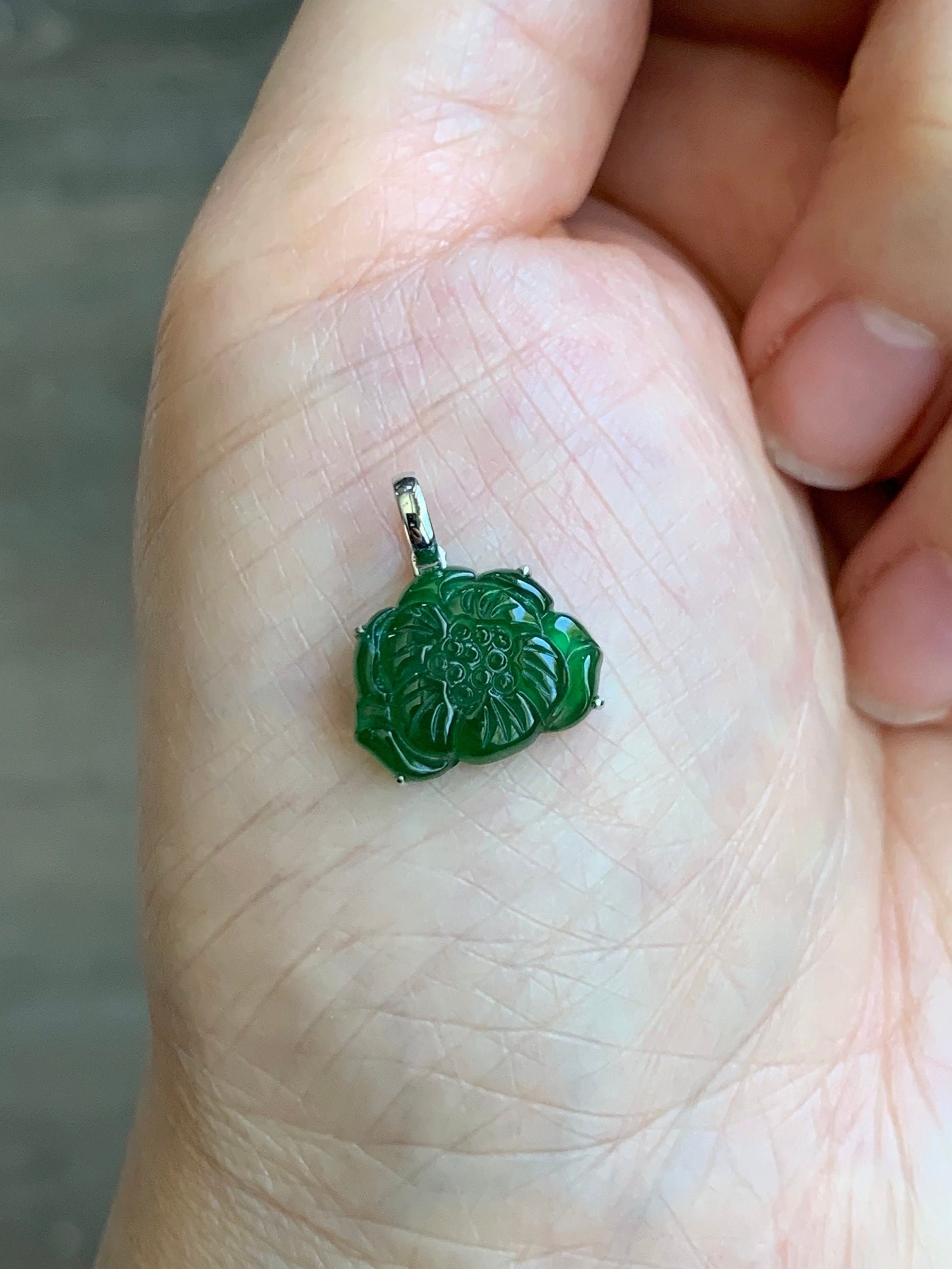 Certified Natural Guatemalan Icy Highly Translucent Green Jadeite Carved Lotus Flower Petite Pendant 18K White Gold 天然冰透危绿翡翠荷花镶嵌吊坠 1450