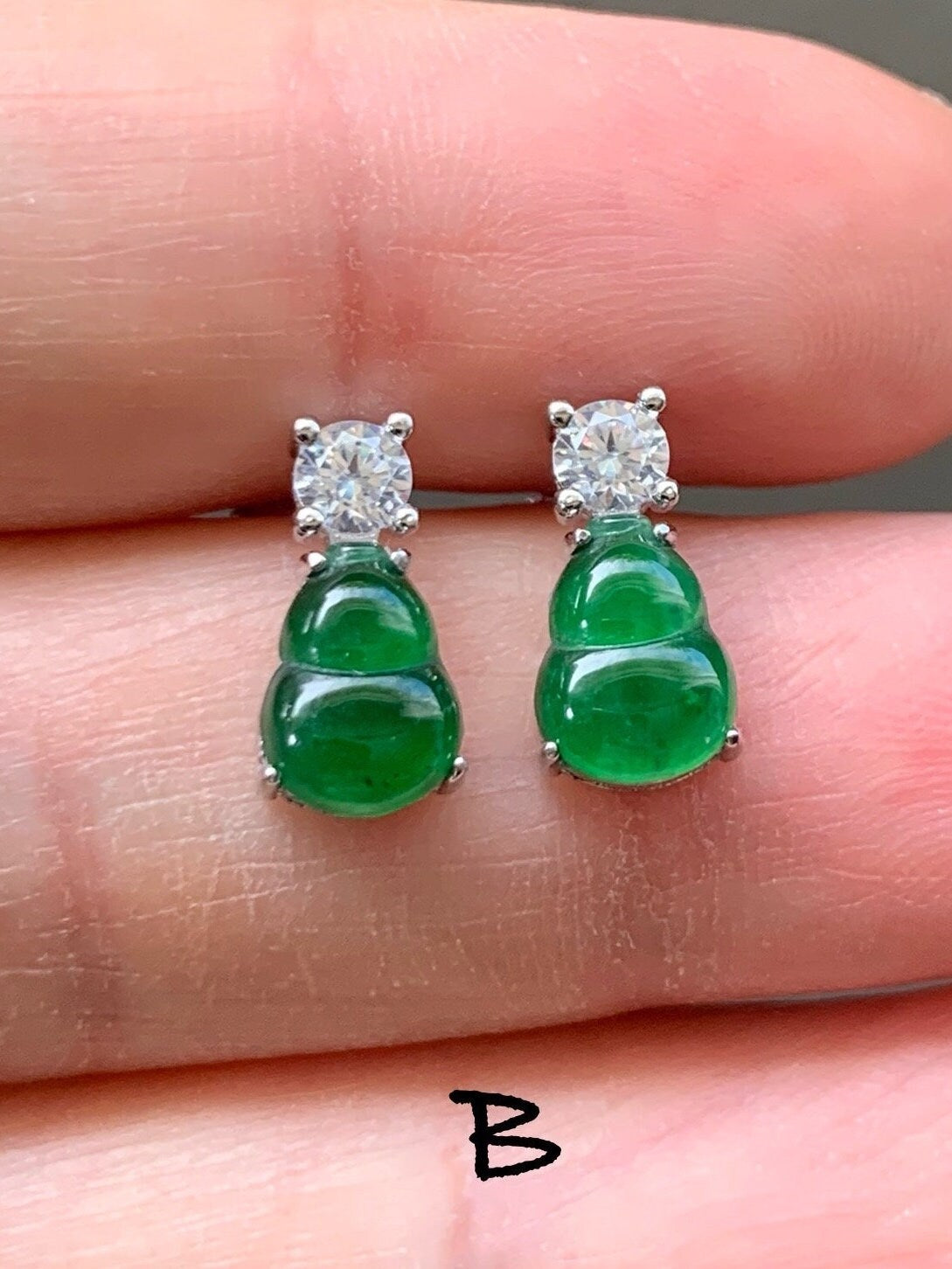 Natural Guatemalan Icy Translucent Green Jadeite Gourd Hulu Stud Earrings S925 Sterling Silver Yellow Gold Overlay 天然冰危绿翡翠葫芦银镶耳钉