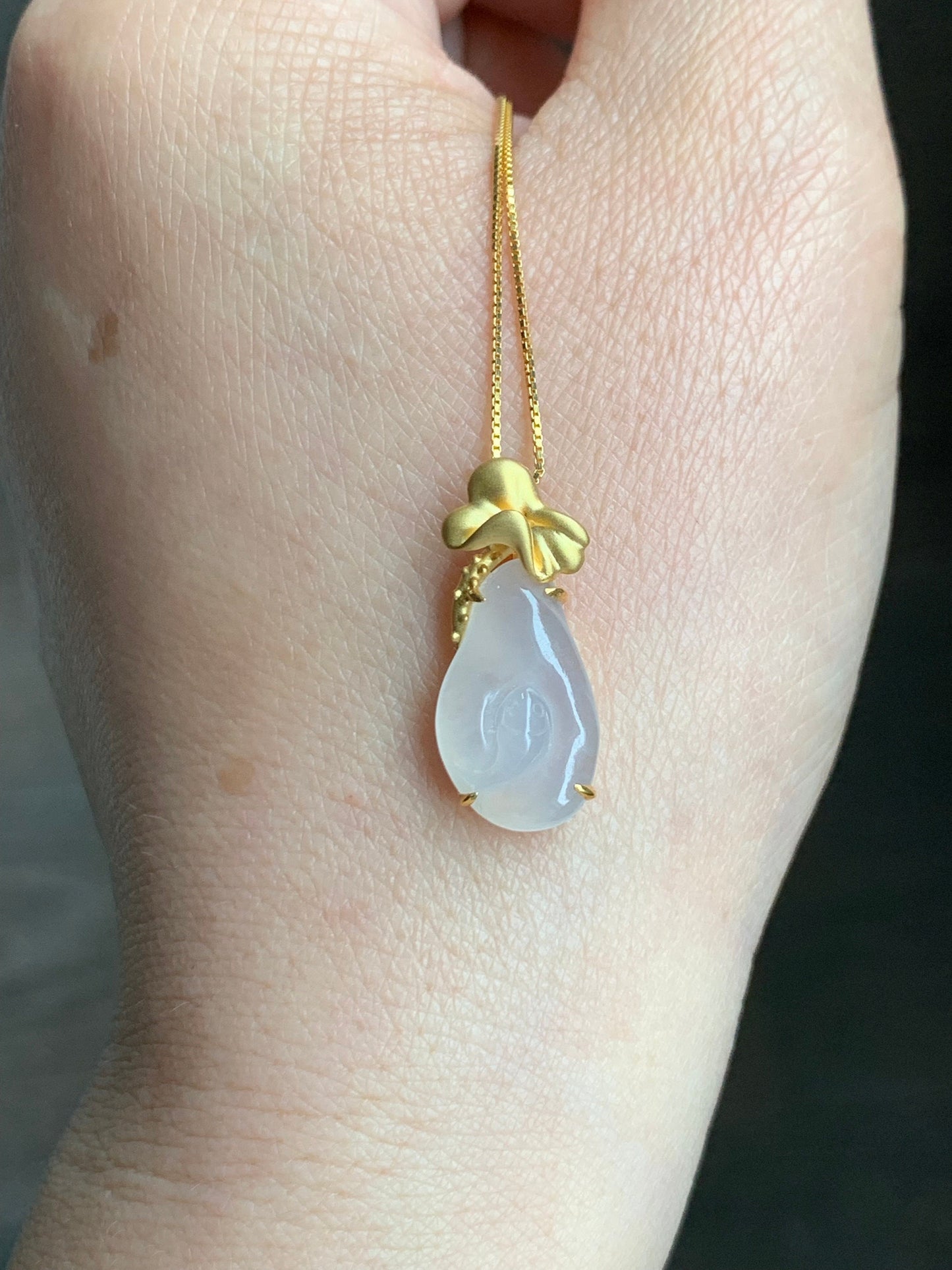 Certified Natural Burmese Icy Translucent Gelatinous Icy White Jadeite Koi Fish & Lily Pad Pendant 18K Yellow Gold 天然缅甸冰胶起光白冰翡翠荷叶鱼镶嵌吊 6846