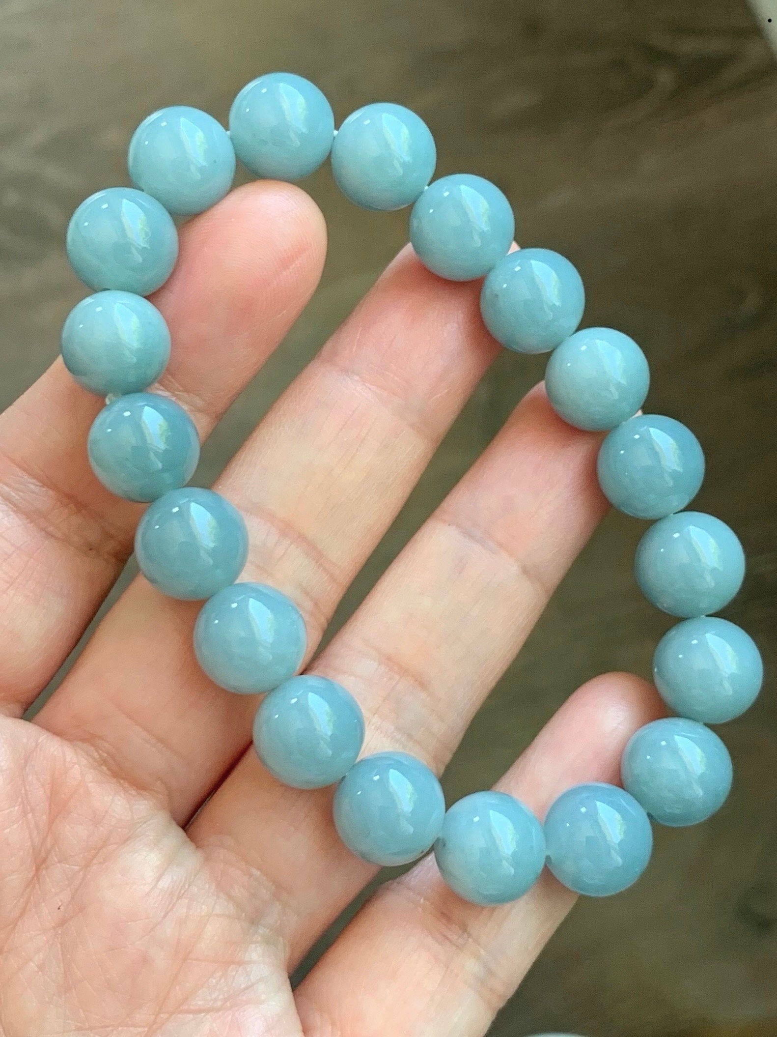 LARGE Natural Guatemalan Icy Translucent Light Dusty Blue Jadeite Beaded Bracelet Stretchy 10.5mm 7.25” 37g 天然糯冰危淡蓝翡翠大卡圆珠手串 DWL125