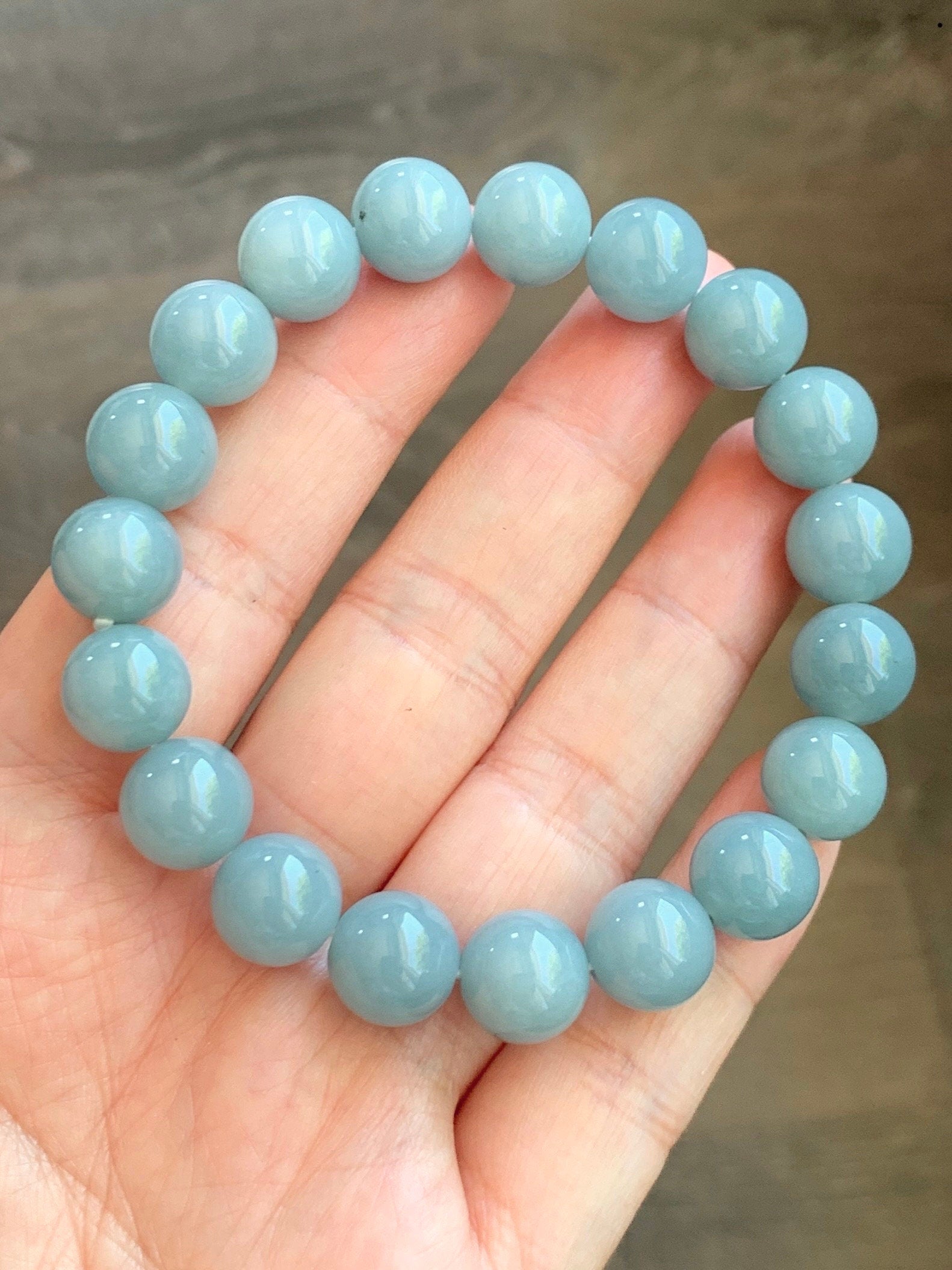 LARGE Natural Guatemalan Icy Translucent Light Dusty Blue Jadeite Beaded Bracelet Stretchy 10.5mm 7.25” 37g 天然糯冰危淡蓝翡翠大卡圆珠手串 DWL125