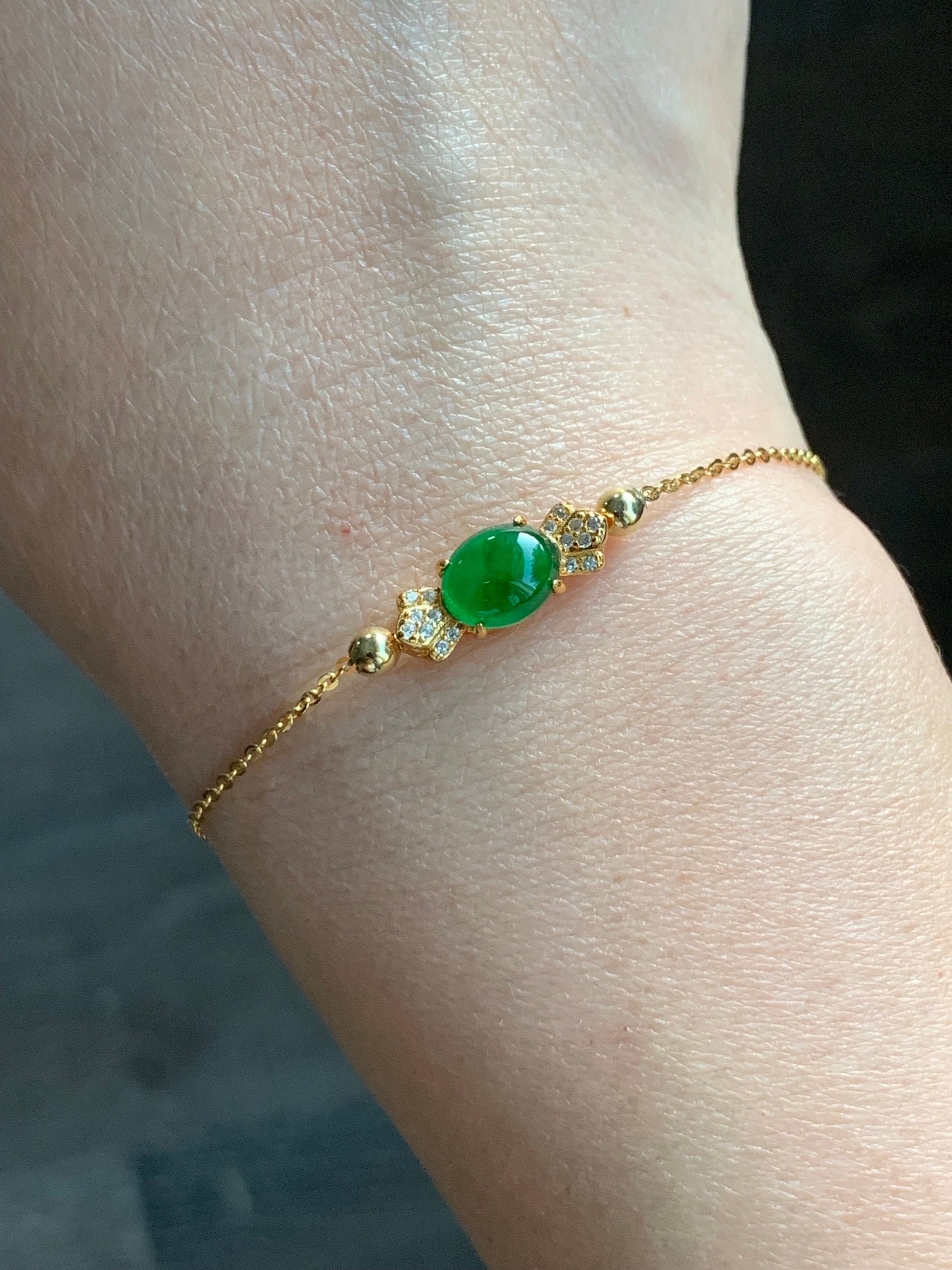Natural Guatemalan Icy Highly Translucent Vibrant Green Oval Jadeite Candy Charm Chain Bracelet Sterling Silver YG Finish 天然冰危绿翡翠糖果潘多拉针式银手链