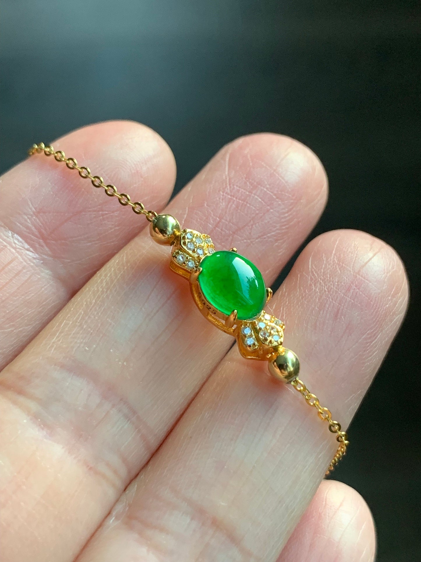 Natural Guatemalan Icy Highly Translucent Vibrant Green Oval Jadeite Candy Charm Chain Bracelet Sterling Silver YG Finish 天然冰危绿翡翠糖果潘多拉针式银手链