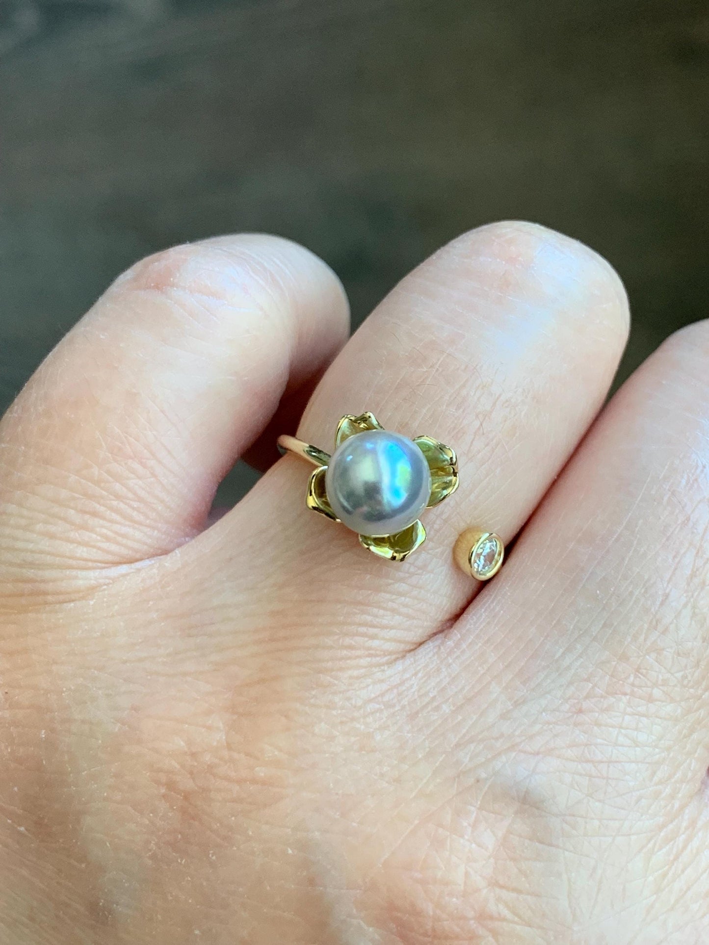 Natural Genuine Saltwater Silver Gray Pearl Round 925 Sterling Silver Ring Yellow Gold Overlay Adjustable 7.3mm 天然海水奶奶灰圆珍珠银托戒指 NNH512-4B